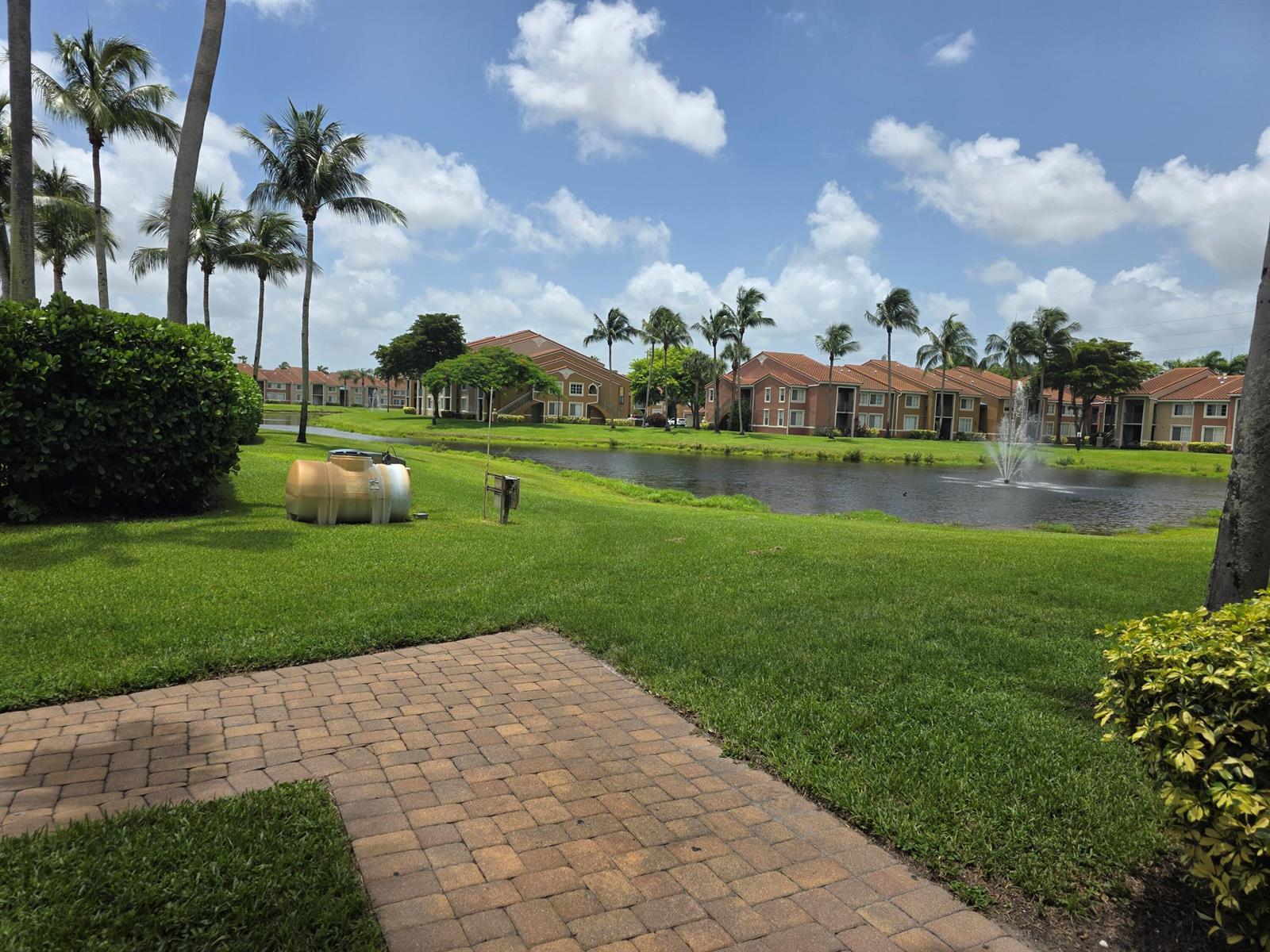 7824 SONOMA SPRINGS Circle # 104, Lake Worth FL 33463 photo 4