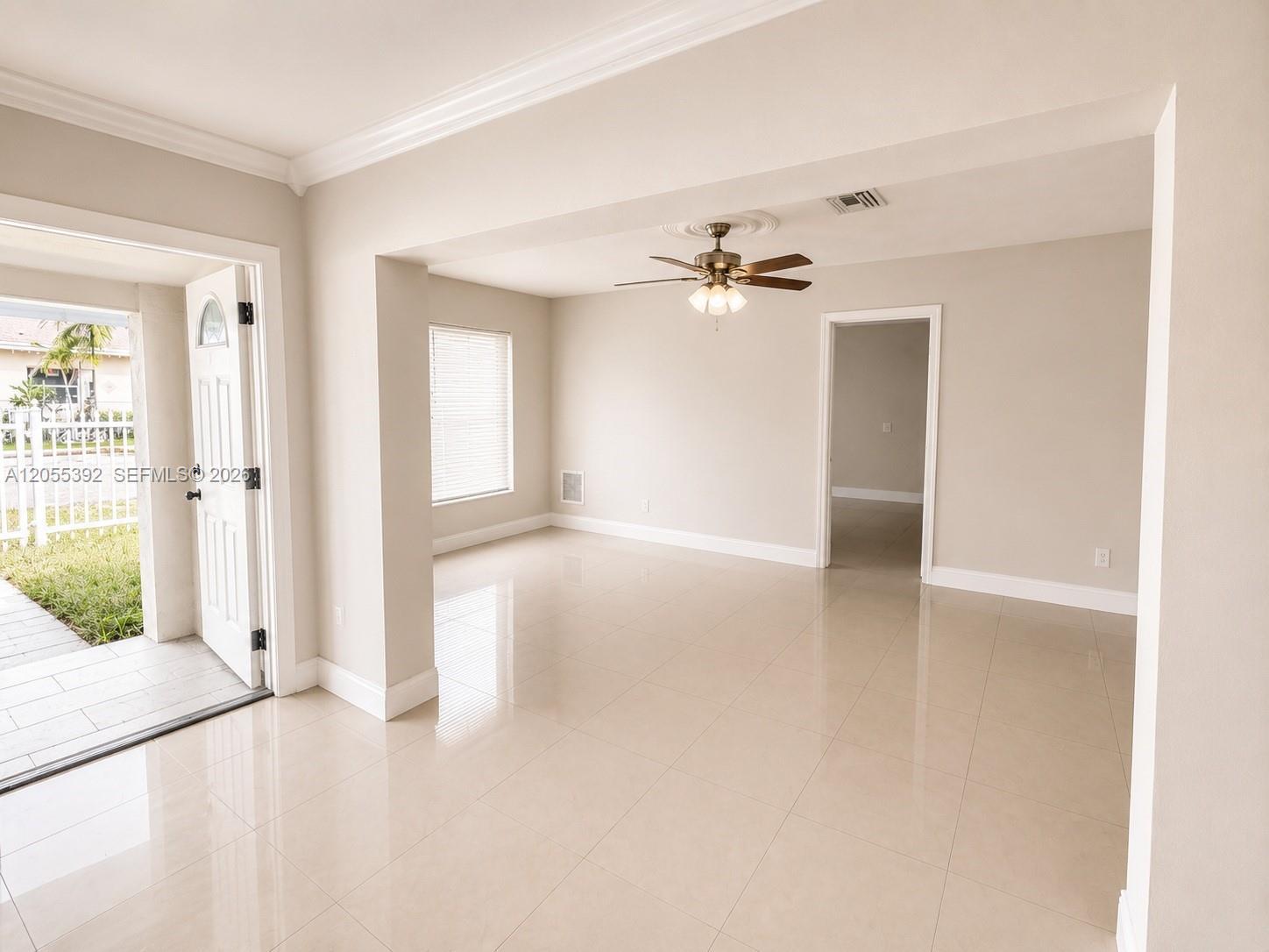 5325 SW 22nd St, West Park FL 33023 photo 4