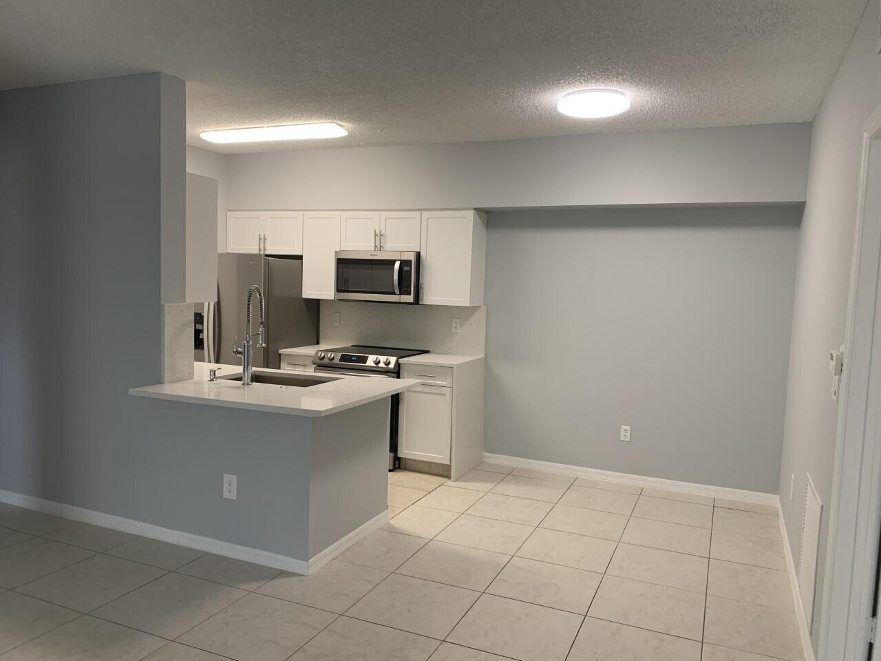 10300 FOX TRAIL Road S # 808, Royal Palm Beach FL 33411 photo 2