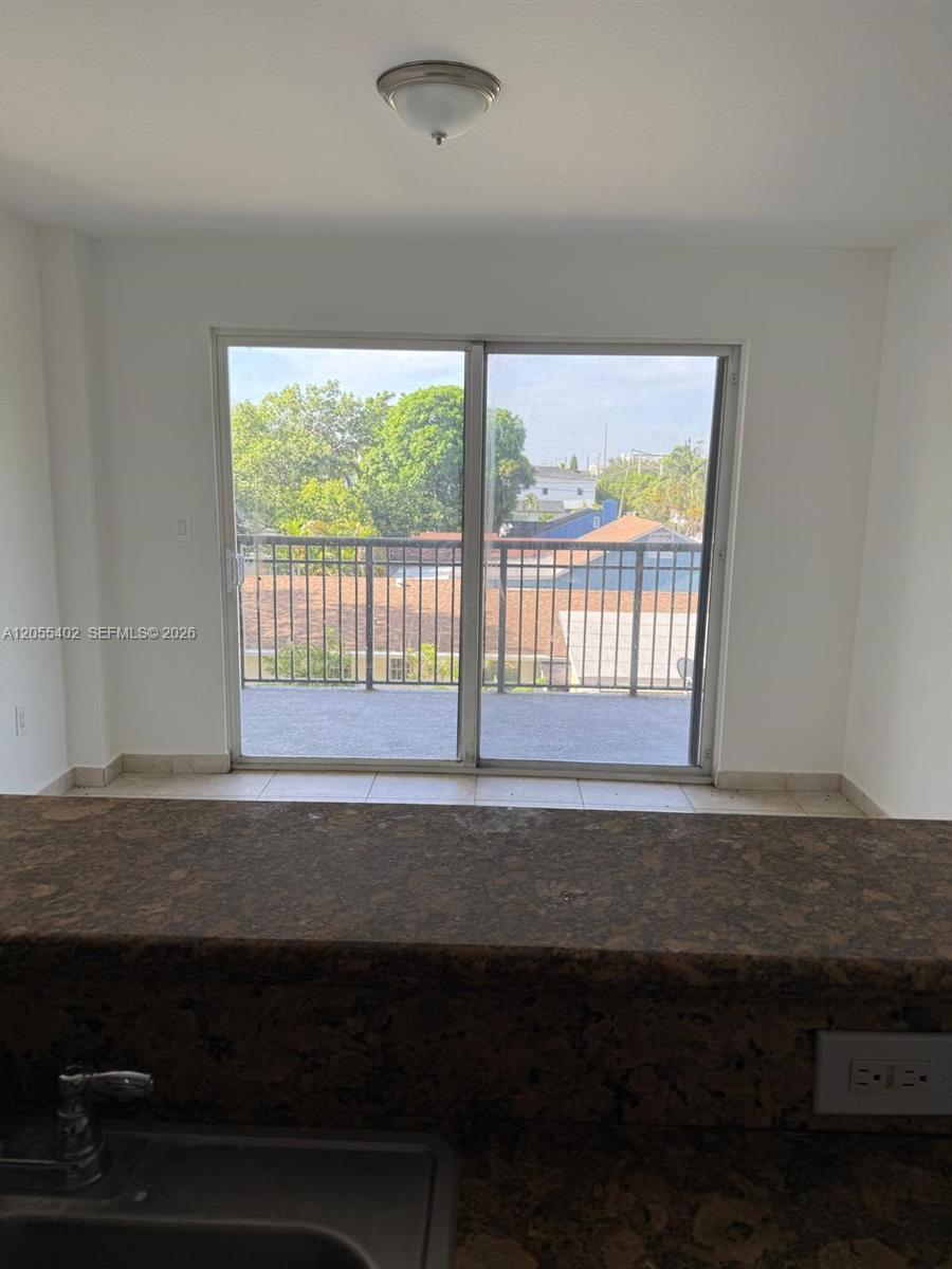 2647 NW 25th ave # 304, Miami FL 33142 photo 3