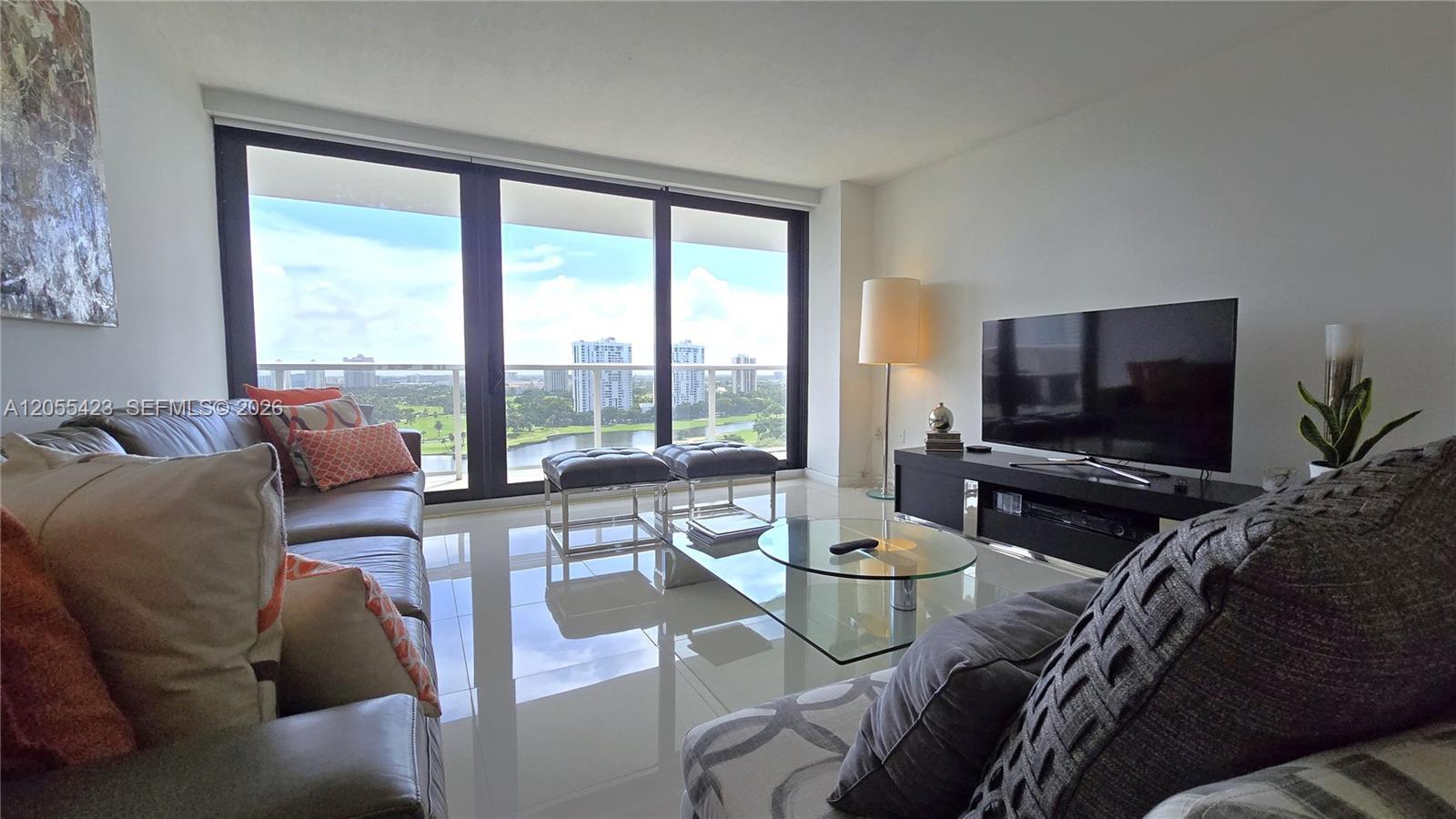 3731 N Country Club Dr # 1825, Aventura FL 33180 photo 2