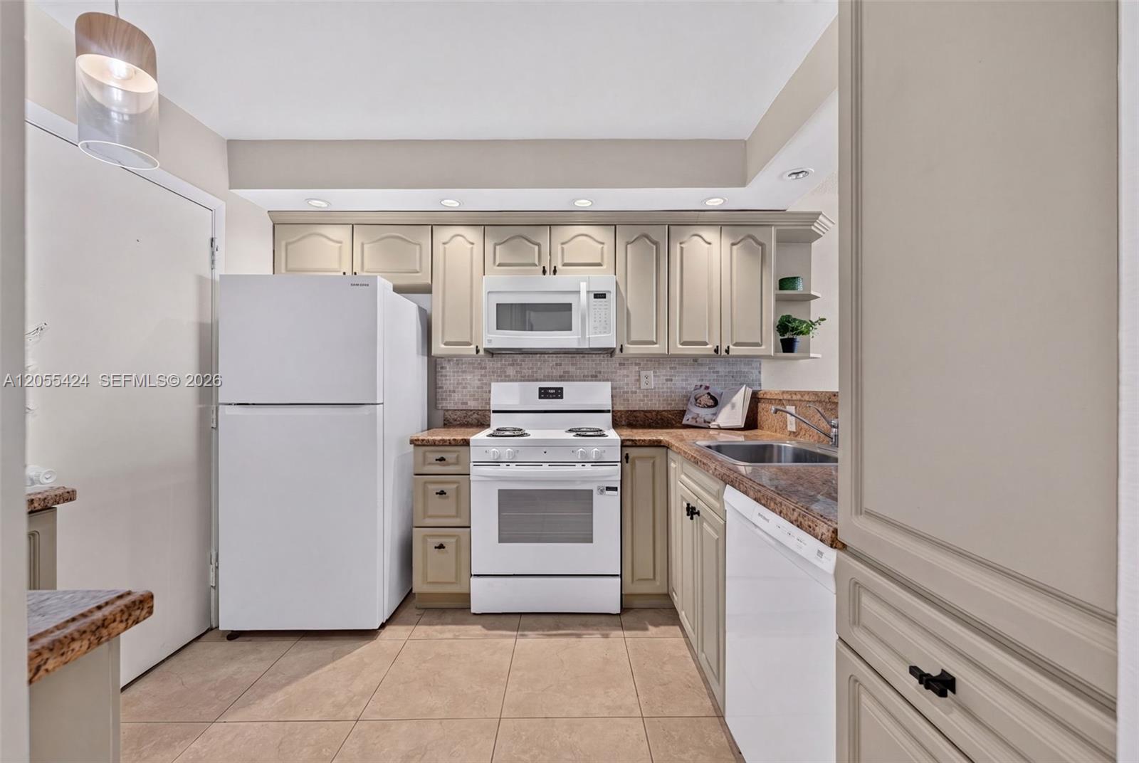 8233 Harding Ave # 208, Miami Beach FL 33141 photo 3