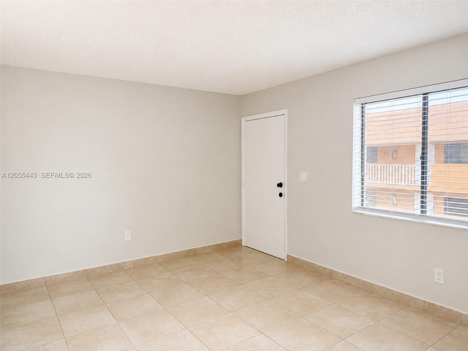 1521 W 42nd Pl # 18, Hialeah FL 33012 photo 5