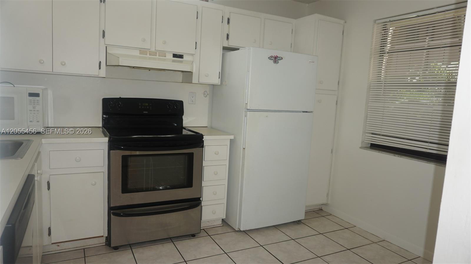 1100 Colony Point Cir # 206, Pembroke Pines FL 33026 photo 5