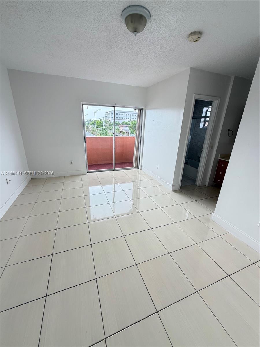 Hialeah, FL 33013 photo 4