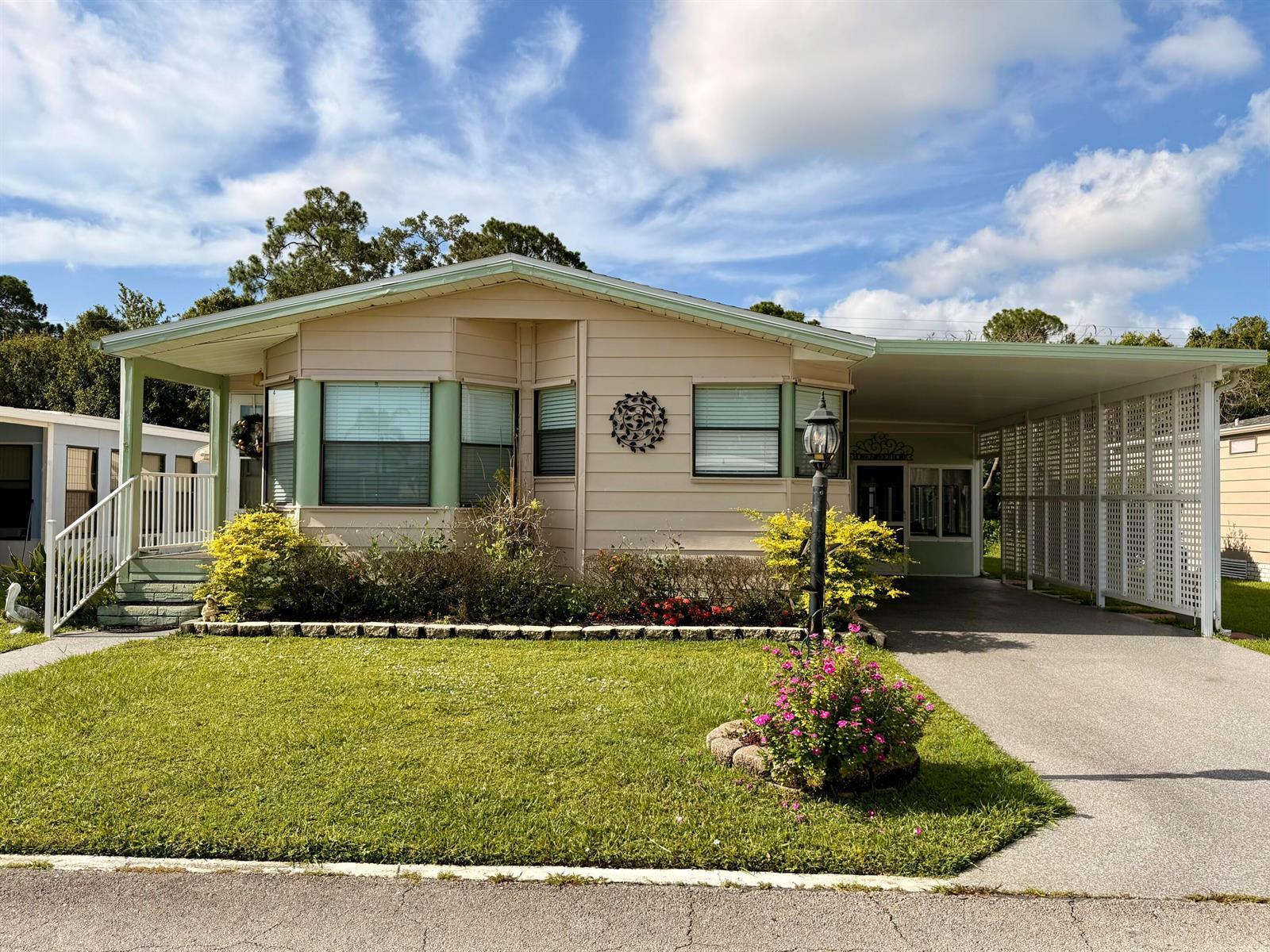8581 Florence Drive, Port St. Lucie FL 34952 photo 2