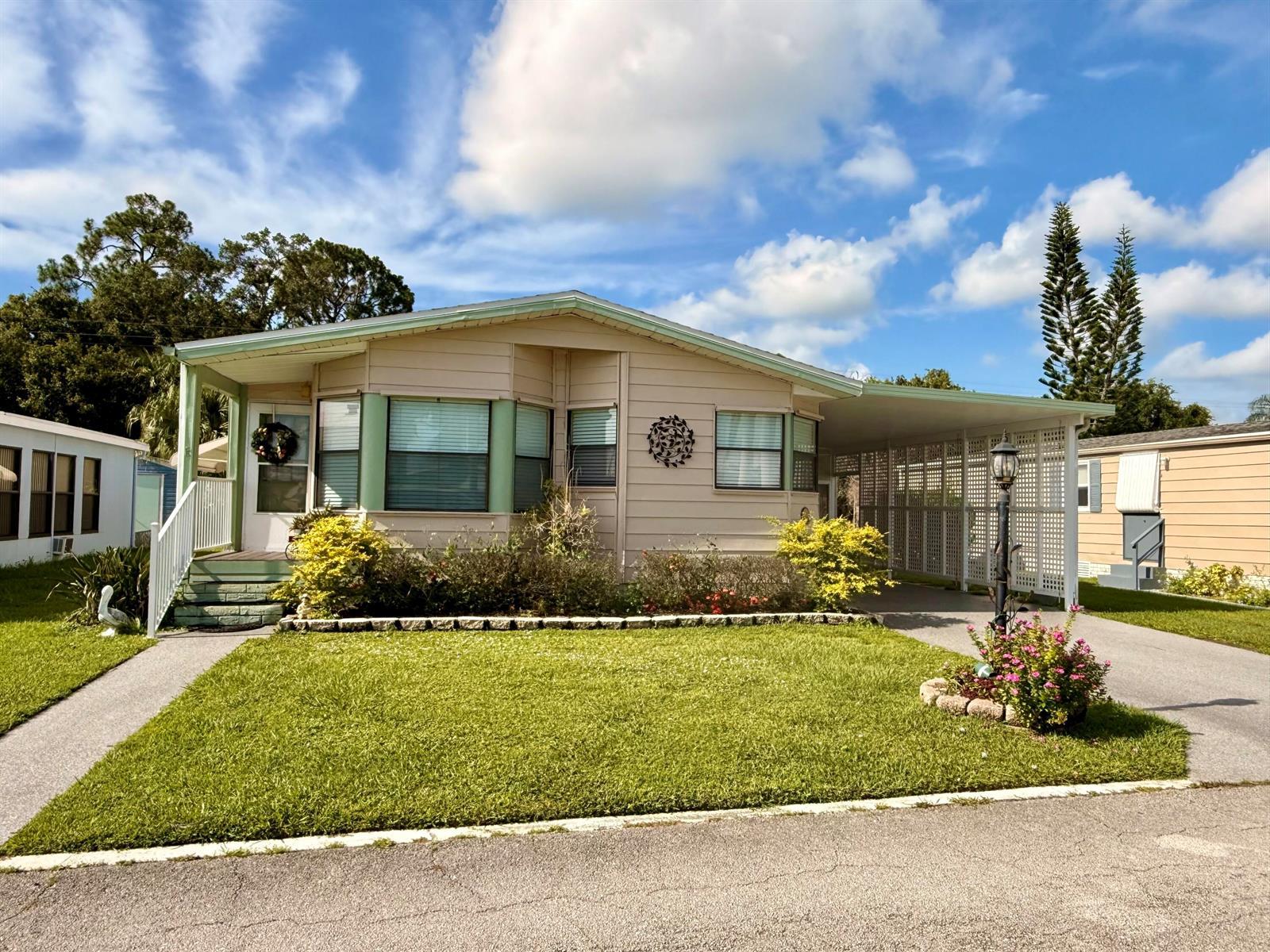 8581 Florence Drive, Port St. Lucie FL 34952 photo 4