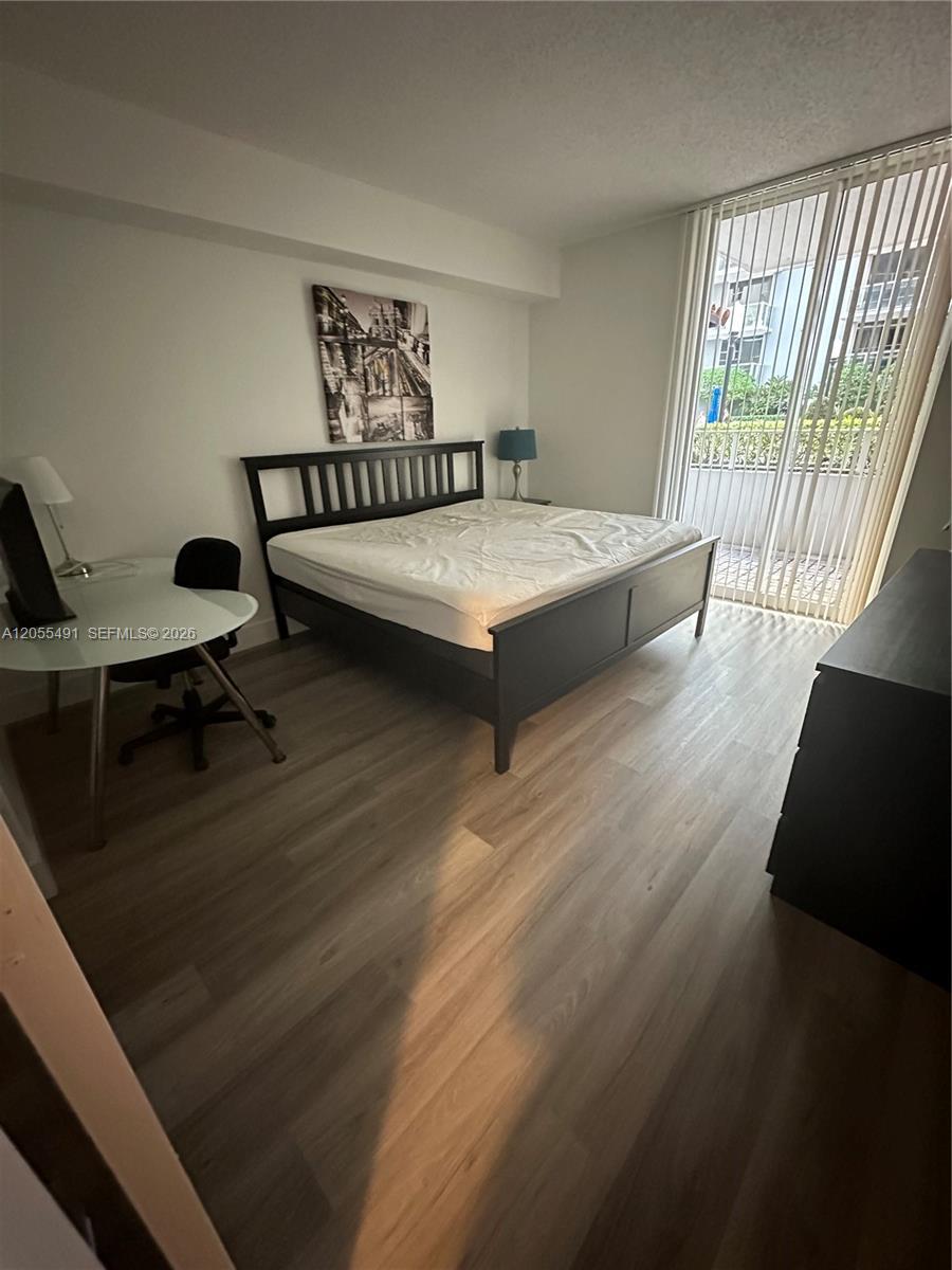 5085 NW 7th St # 410, Miami FL 33126 photo 4