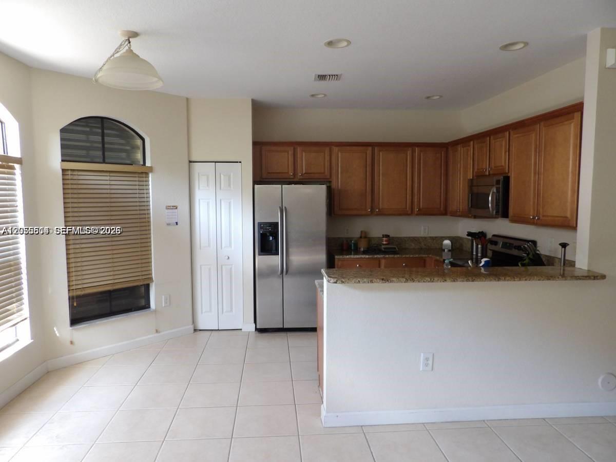 10315 NW 30th Ter # 10315, Doral FL 33172 photo 5