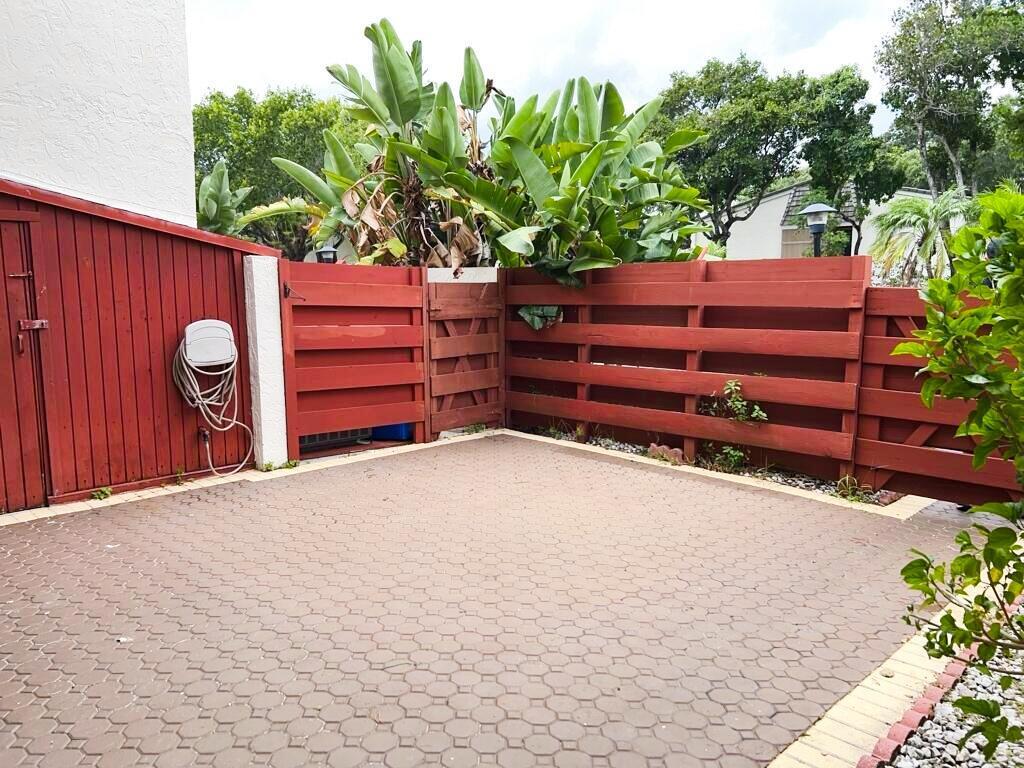3094 BERMWOOD Lane # 237, Hollywood FL 33021 photo 2