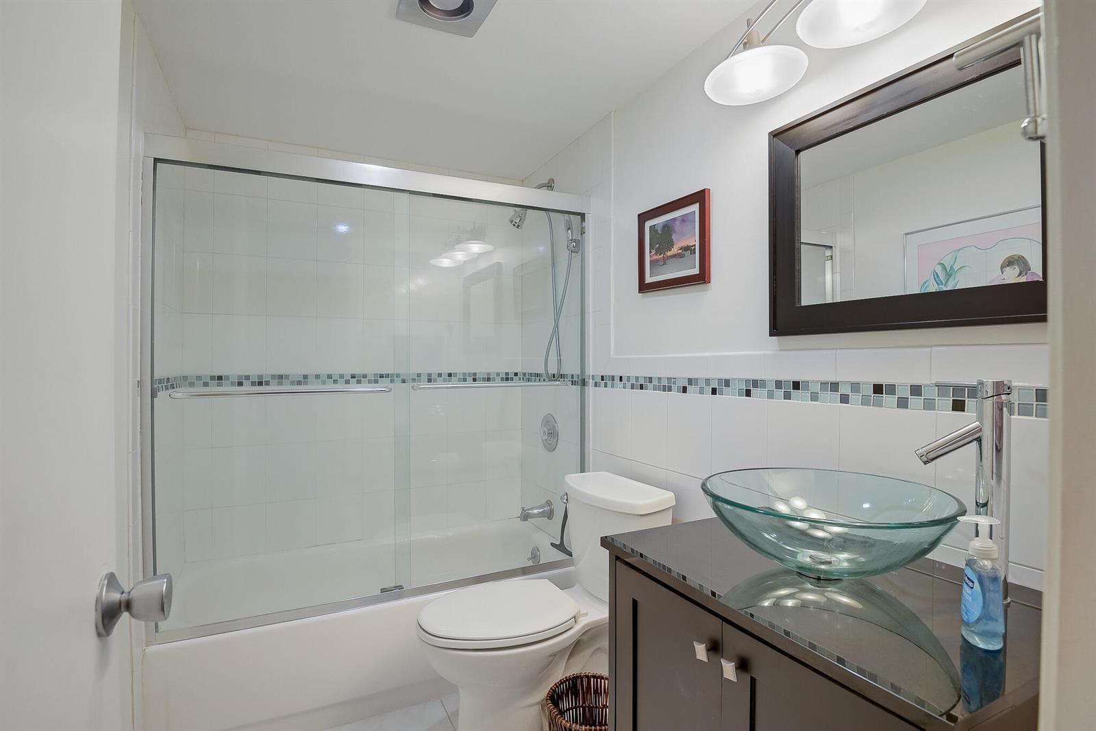 4230 Deste Court # 303, Lake Worth FL 33467 photo 5