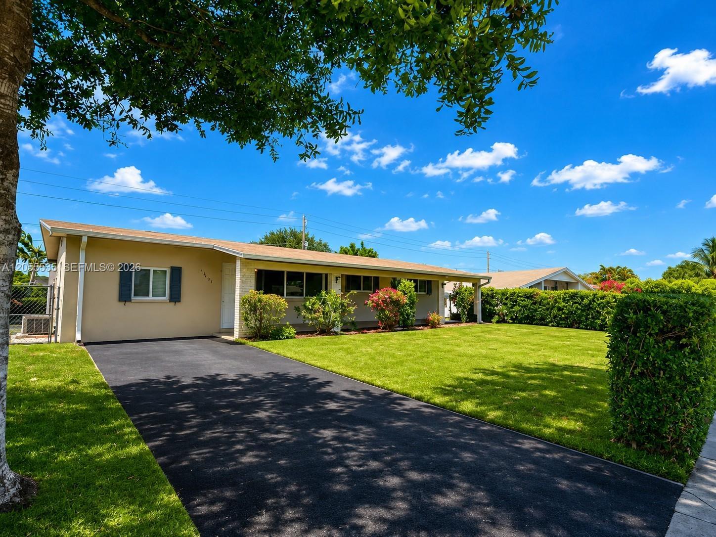 3171 SW 23rd St, Fort Lauderdale FL 33312