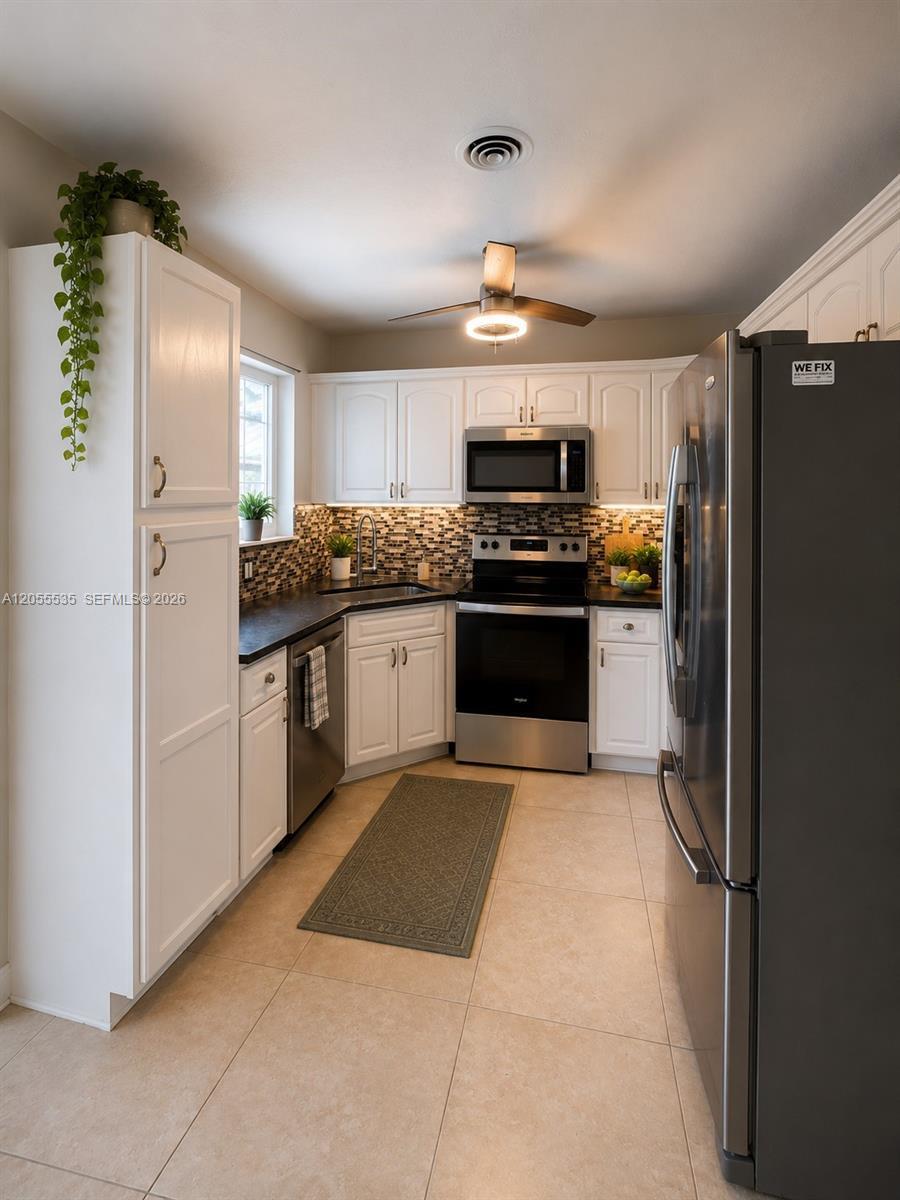 3171 SW 23rd St, Fort Lauderdale FL 33312 photo 4
