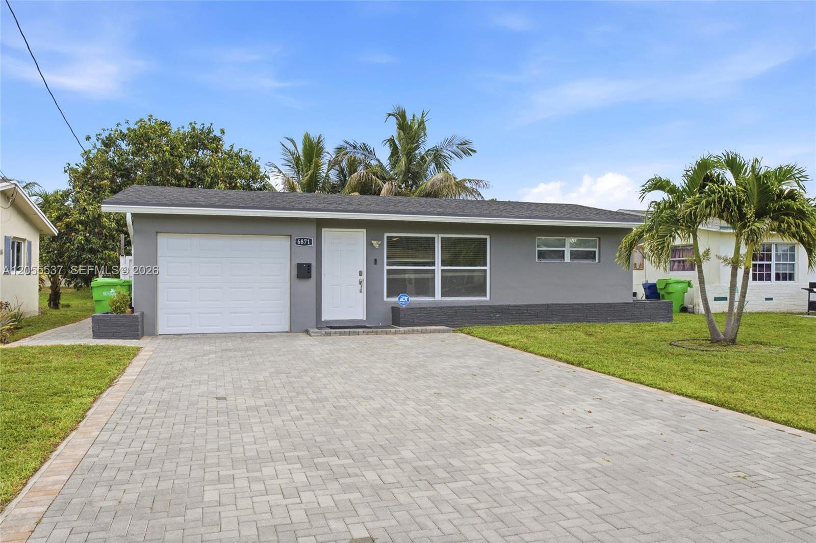 6871 NW 28th St, Sunrise FL 33313 photo 2