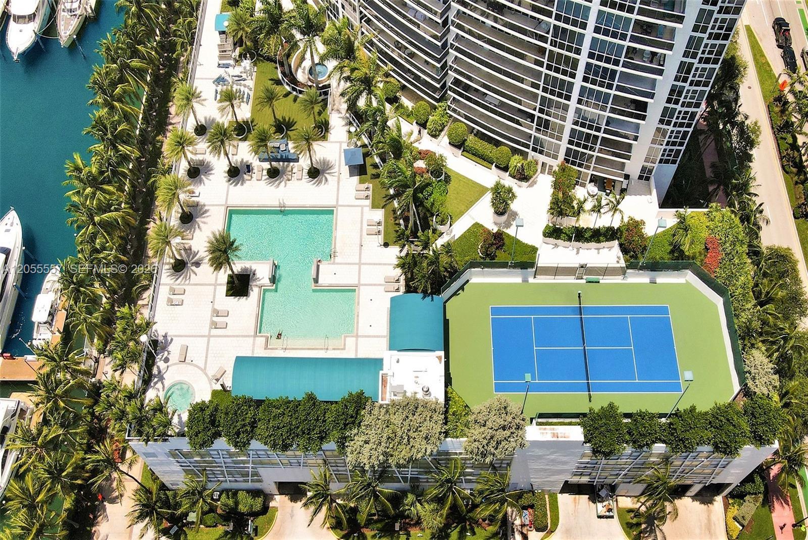 400 Alton Rd # 1011, Miami Beach FL 33139 photo 2