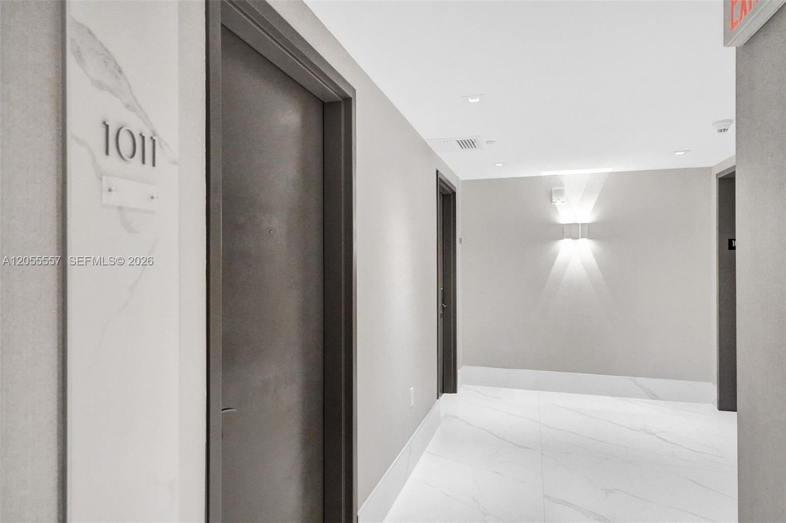 400 Alton Rd # 1011, Miami Beach FL 33139 photo 3