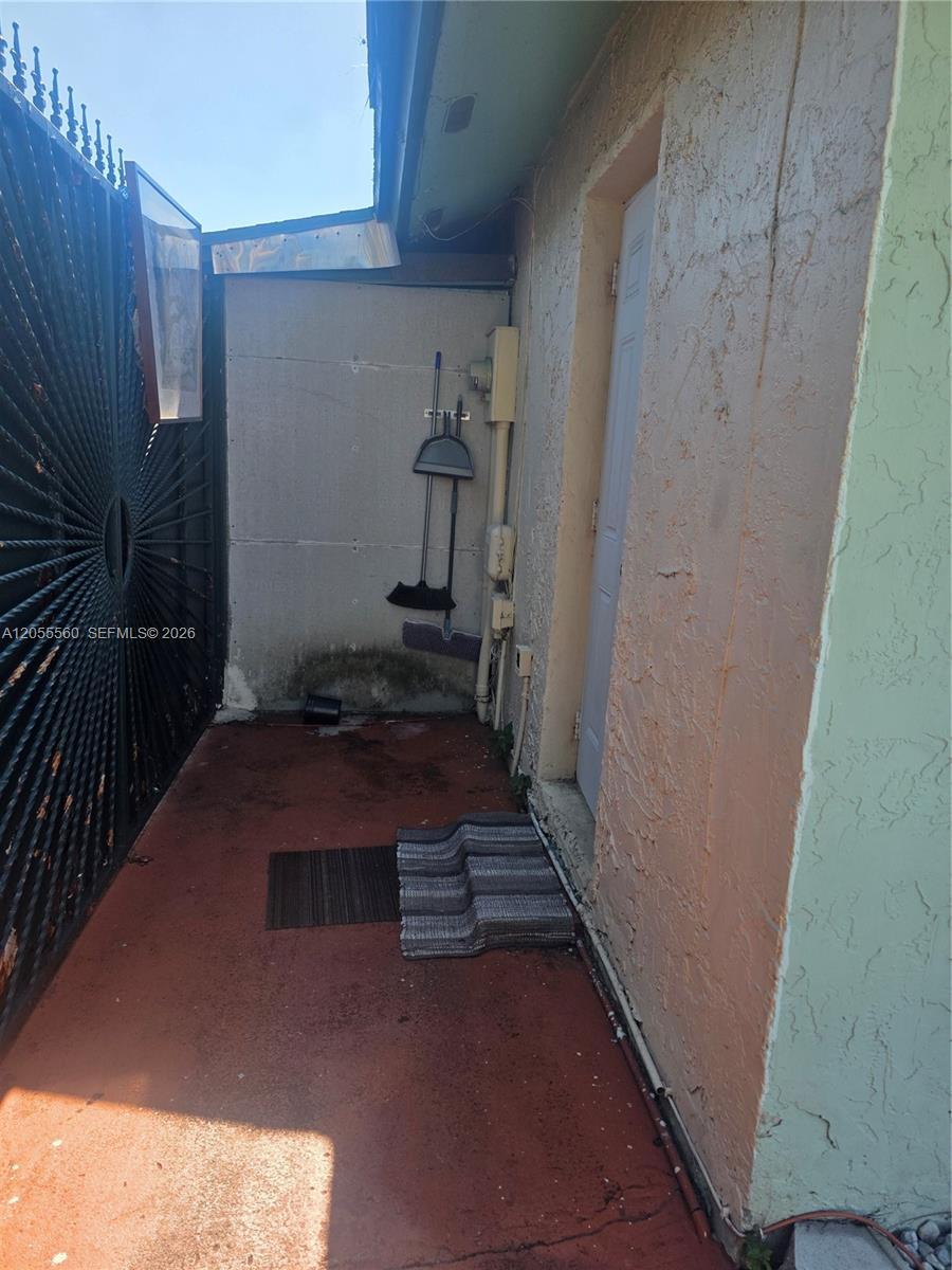 714 SW 99th Ct Cir # 0, Miami FL 33174 photo 2
