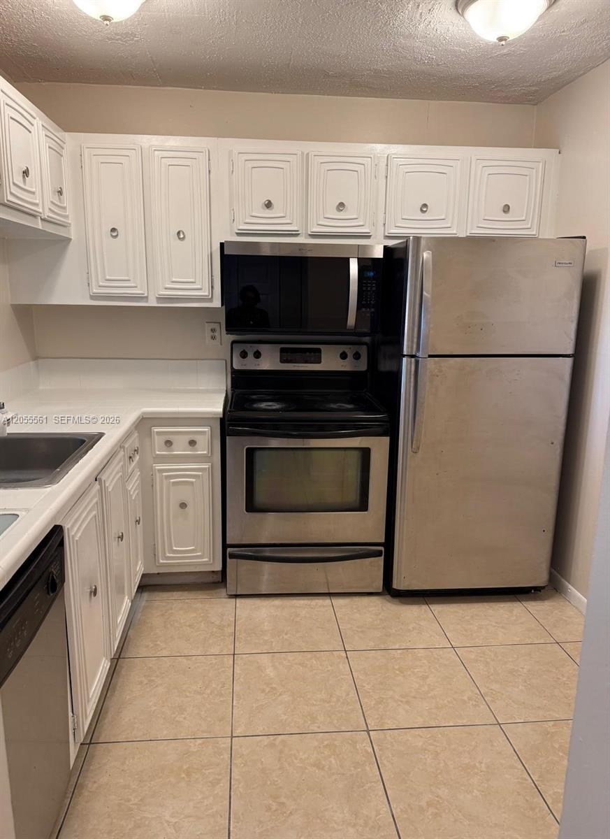 498 NW 165th St Rd # 405, Miami FL 33169 photo 4