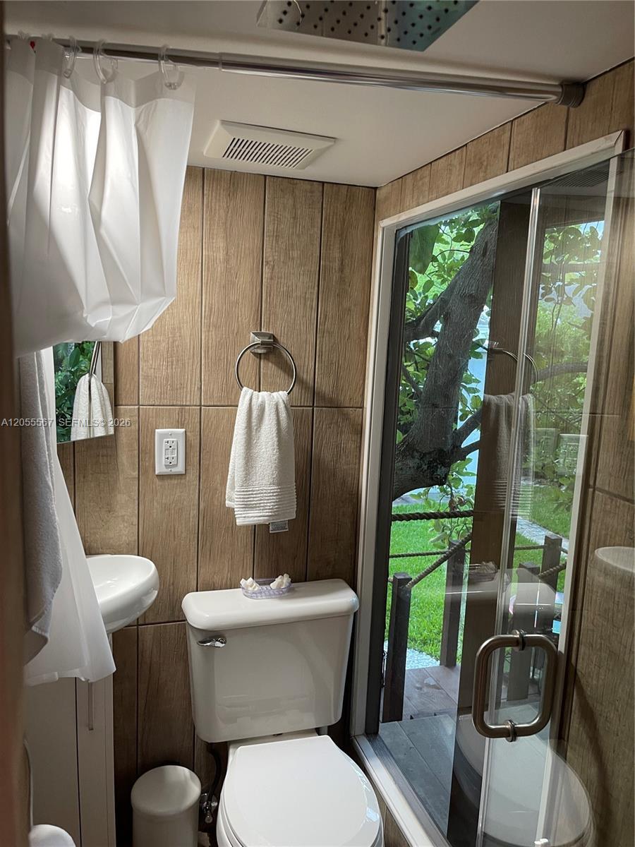 2000 SW 25th St # 1, Miami FL 33133 photo 5