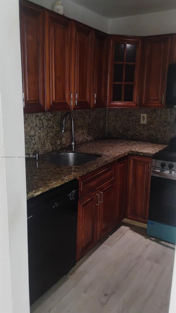486 NW 165th St Rd # 101, Miami FL 33169 photo 3