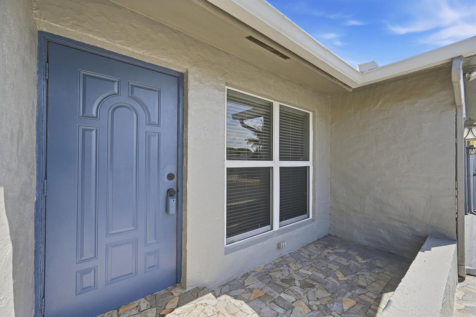 5831 NW 56TH Place, Tamarac FL 33319 photo 2