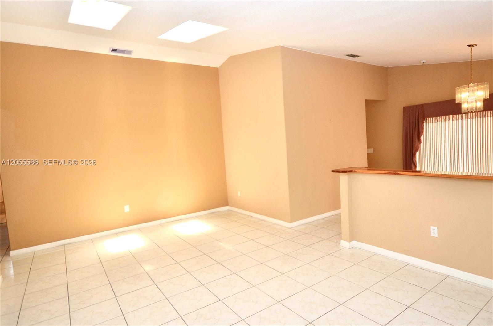 8727 NW 150th Ter, Miami Lakes FL 33018 photo 5