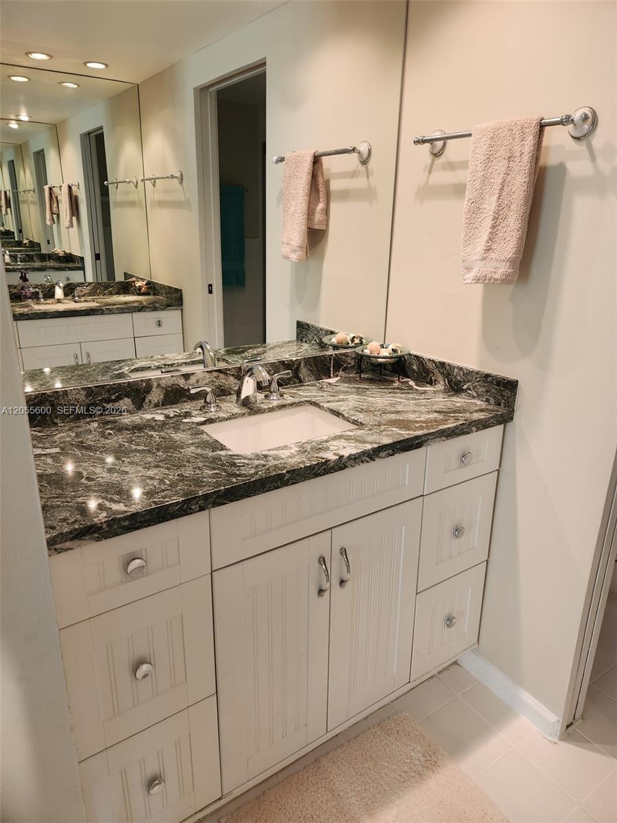 5460 N. Ocean Dr # 4B, Singer Island FL 33404 photo 3