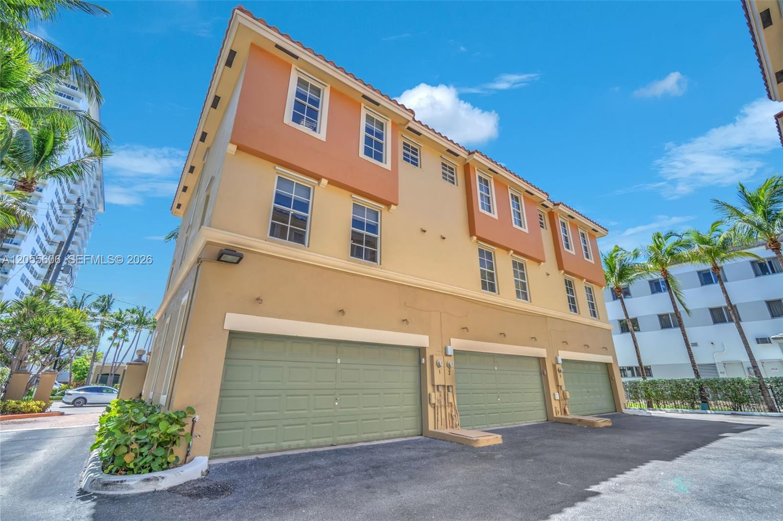 2065 S Ocean Dr, Hallandale Beach FL 33009 photo 2