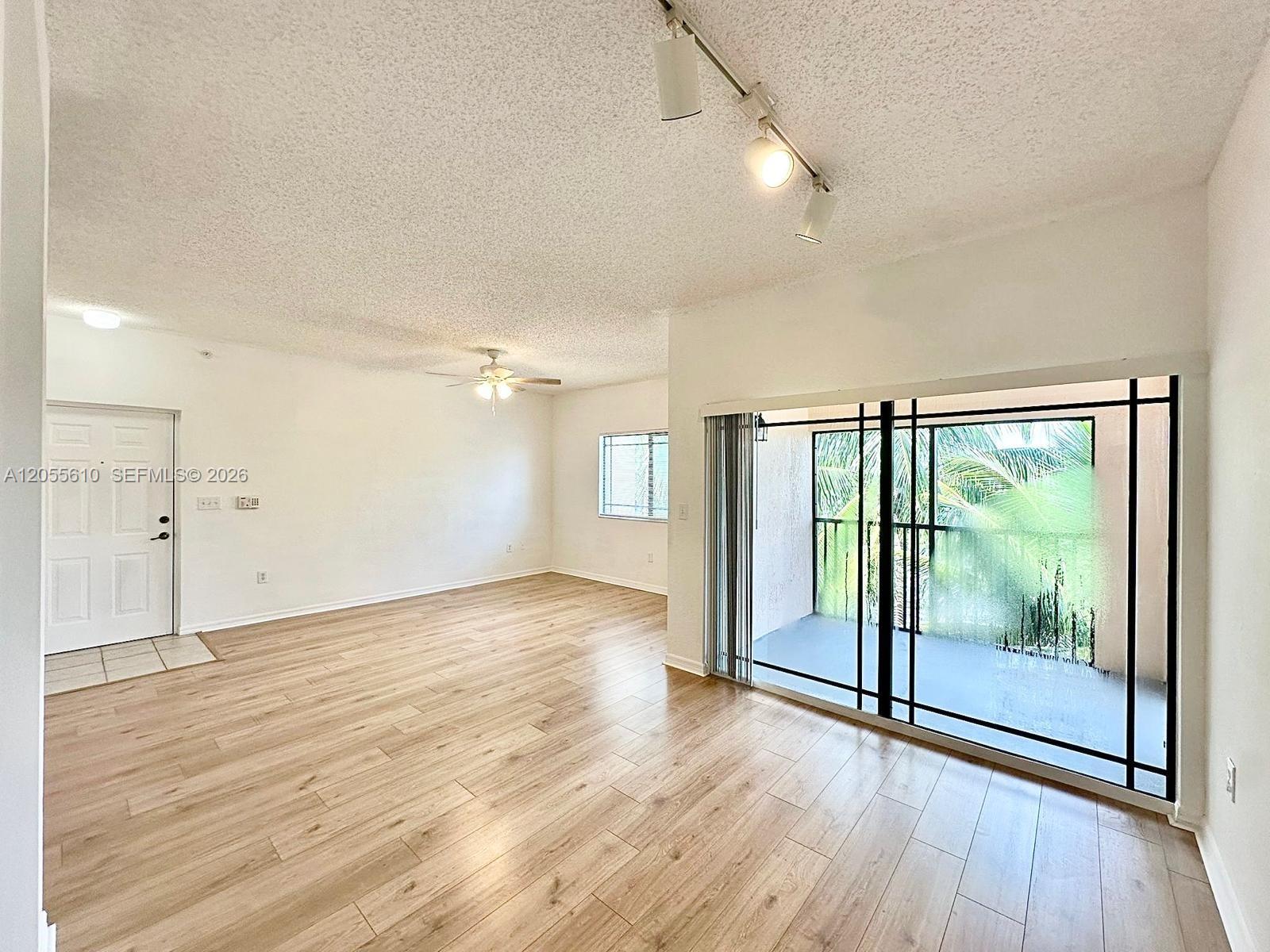 2807 Veronia Dr # 301, Palm Beach Gardens FL 33410 photo 3