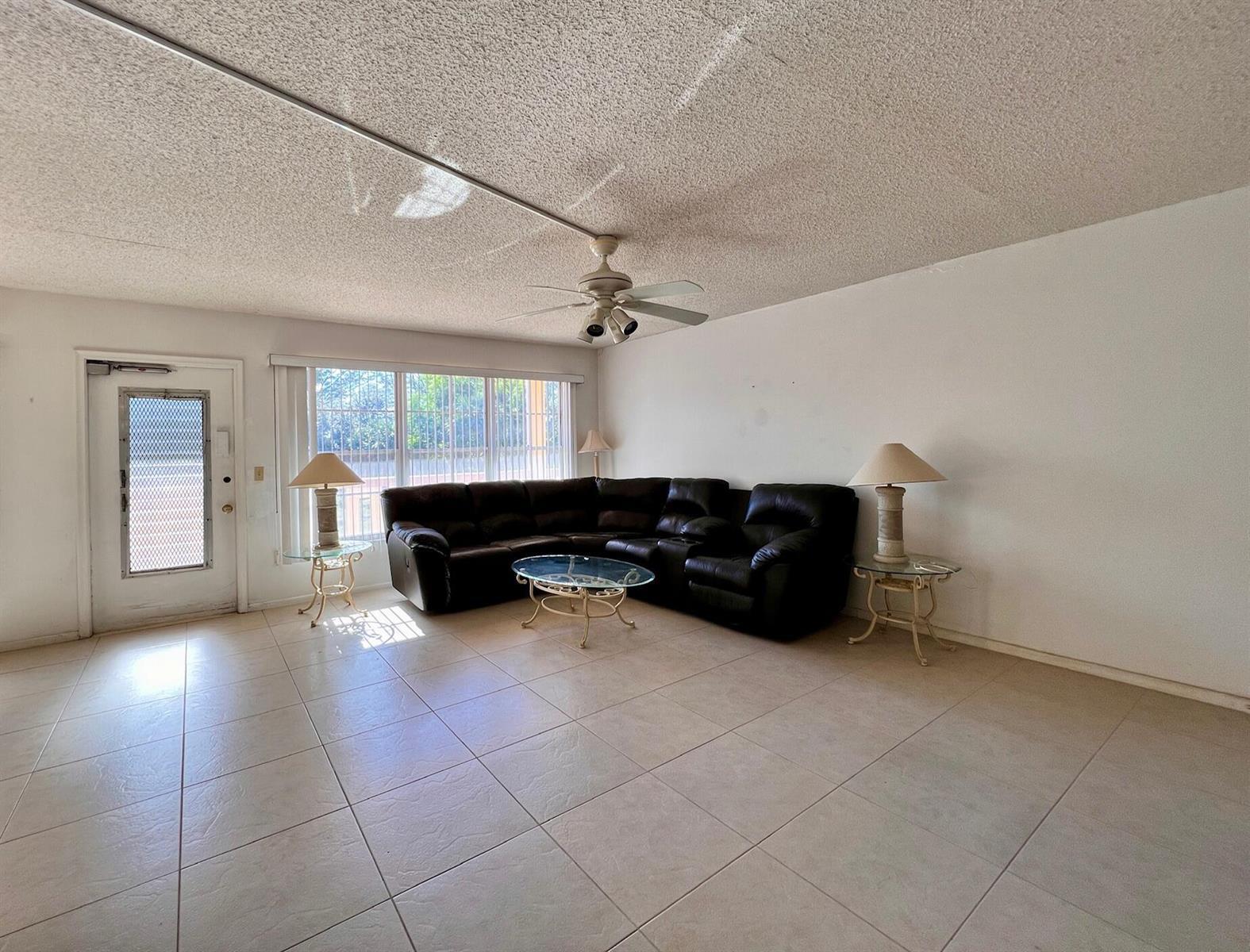 213 WELLINGTON L, West Palm Beach FL 33417 photo 5