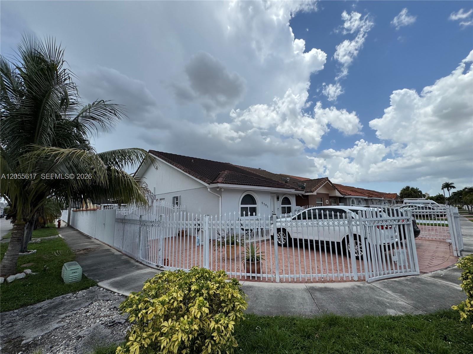 5791 W 21st Ave, Hialeah FL 33016