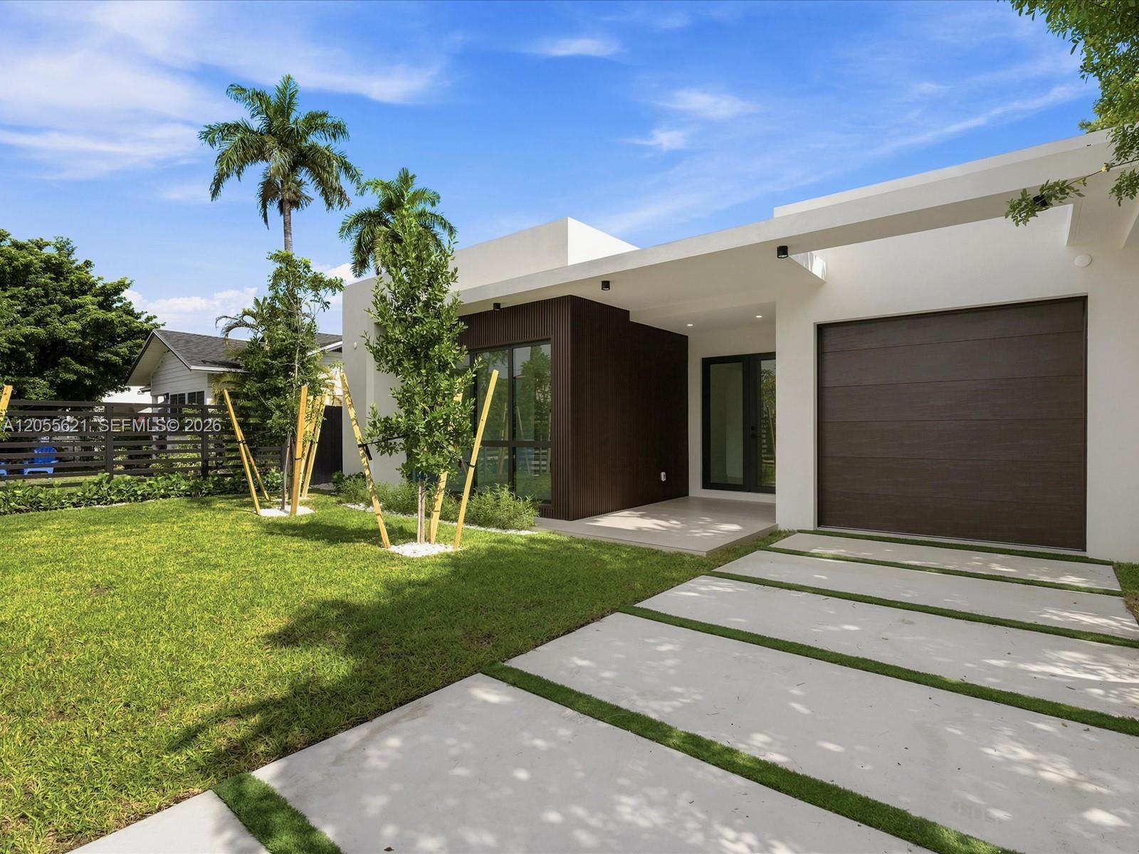 1621 SW 11th Ter, Miami FL 33135