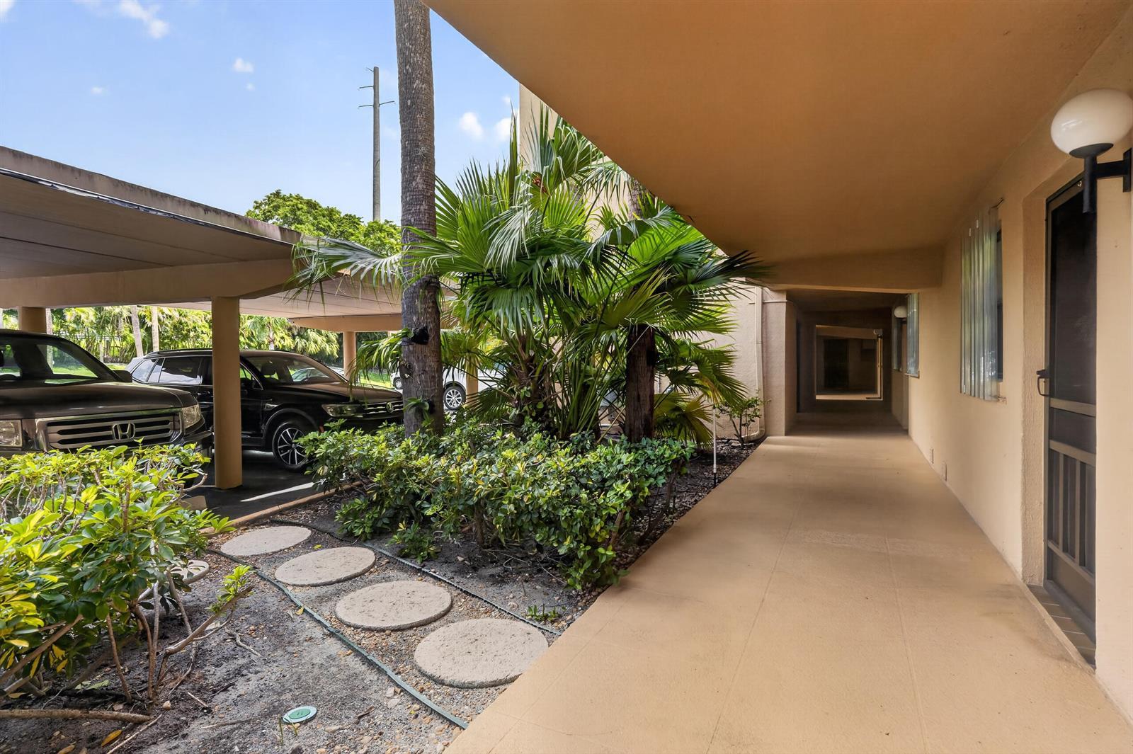 1036 US Highway 1 # 121, North Palm Beach FL 33408 photo 4