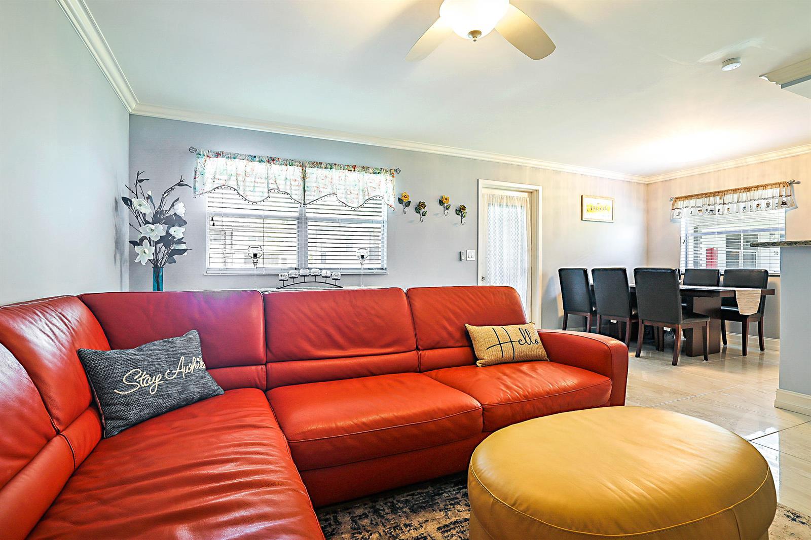308 Saxony G, Delray Beach FL 33446 photo 5