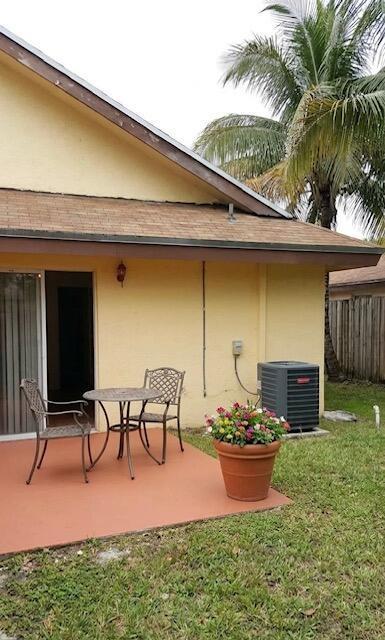 6534 HARBOUR Road, North Lauderdale FL 33068 photo 5