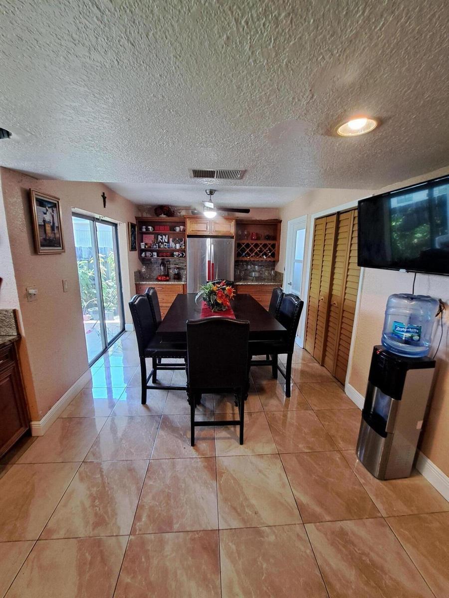 7716 ALHAMBRA Boulevard, Miramar FL 33023 photo 5