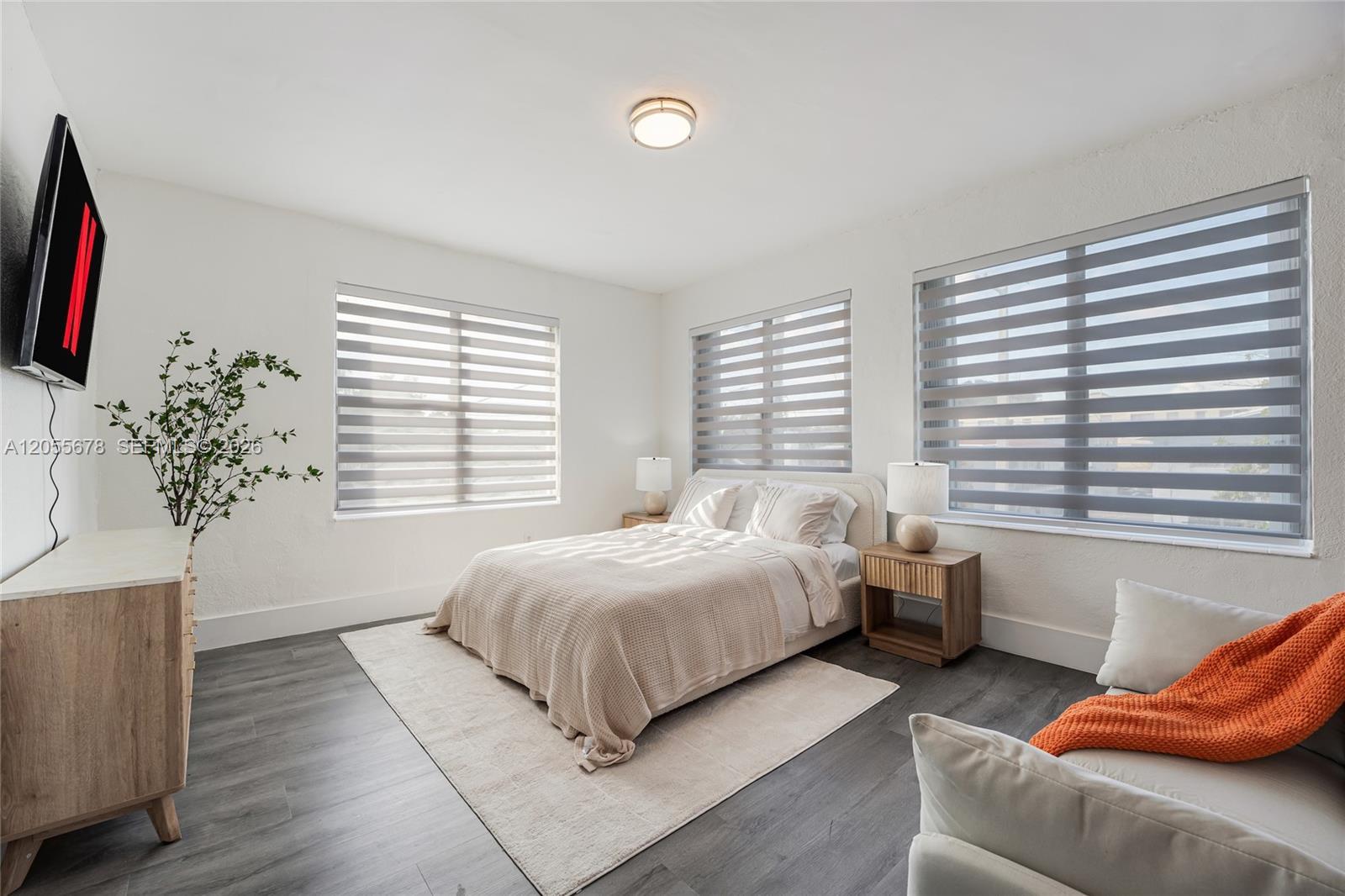 301 SW 10th Ave # 4, Miami FL 33130
