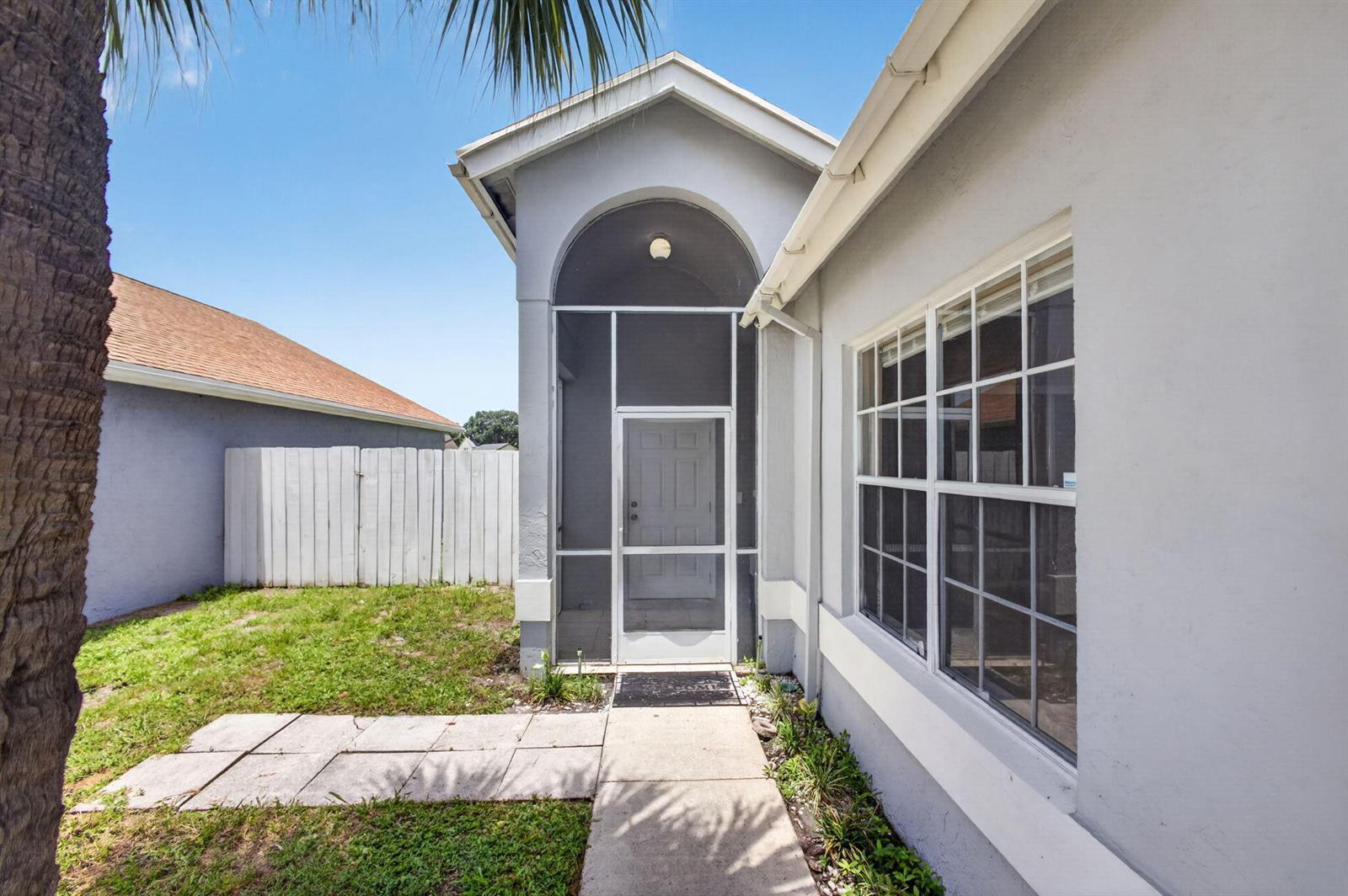 3871 Circle Lake Drive, West Palm Beach FL 33417 photo 5