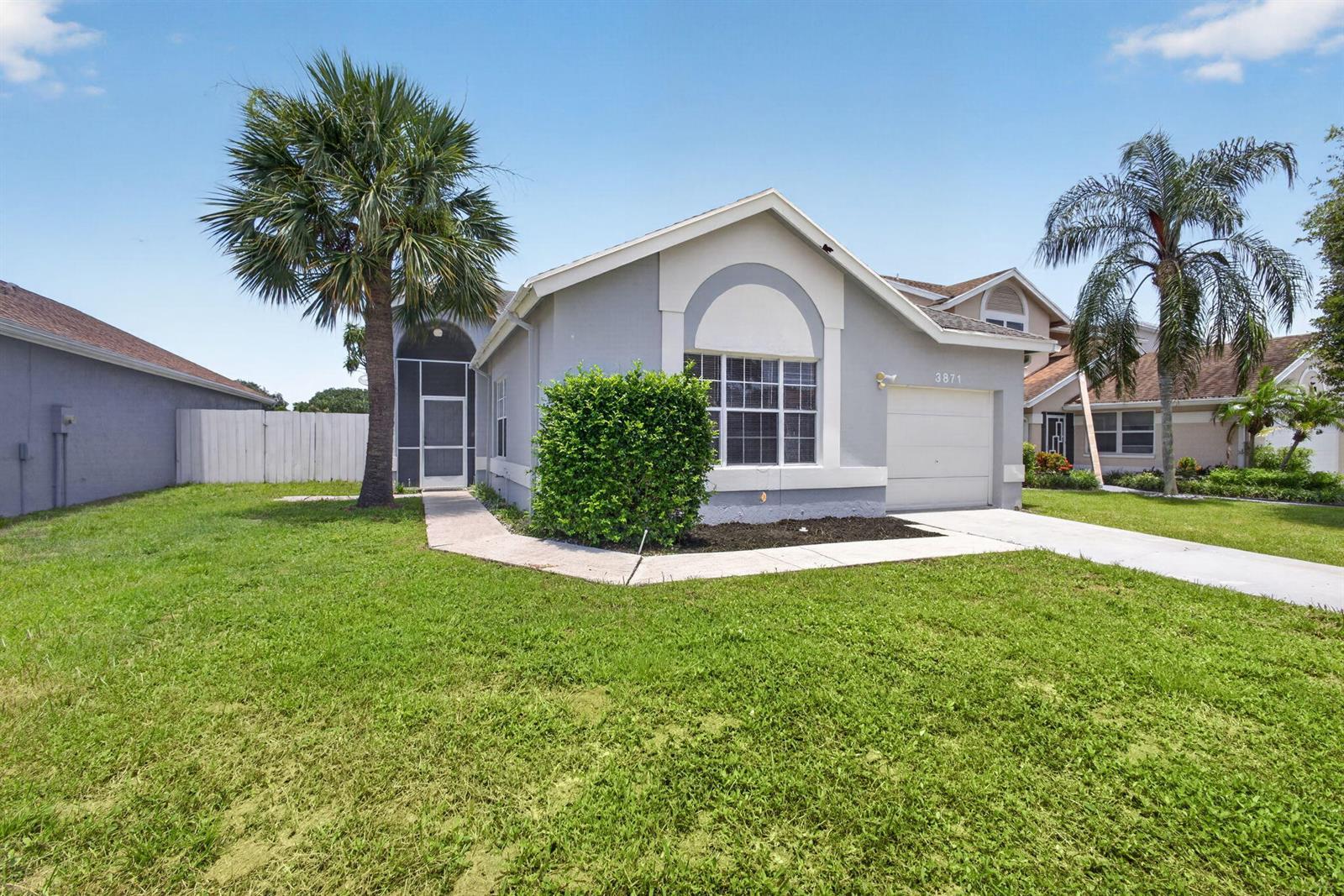 3871 Circle Lake Drive, West Palm Beach FL 33417 photo 4