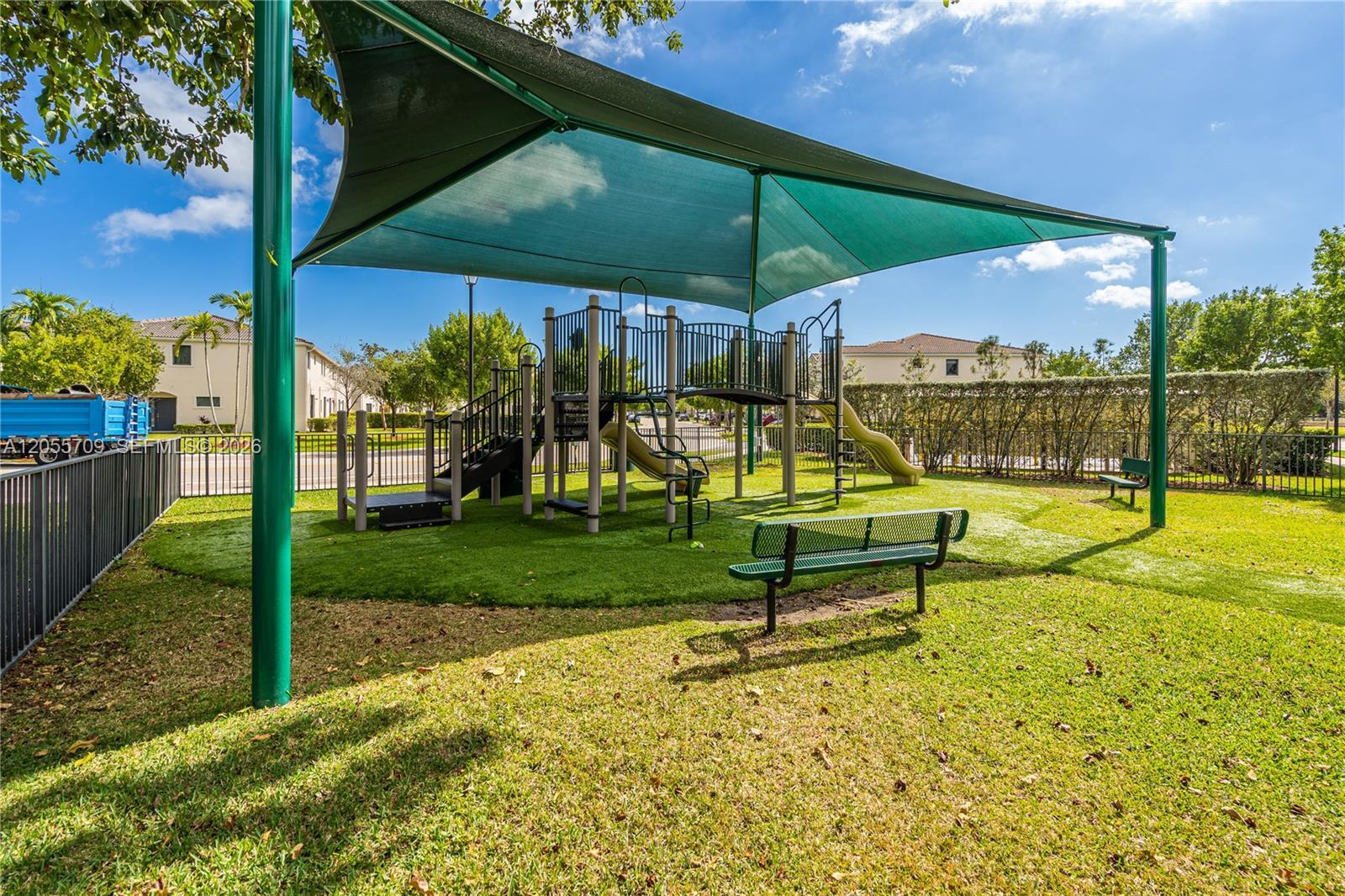 377 NE 194th Ln, Miami FL 33179 photo 5