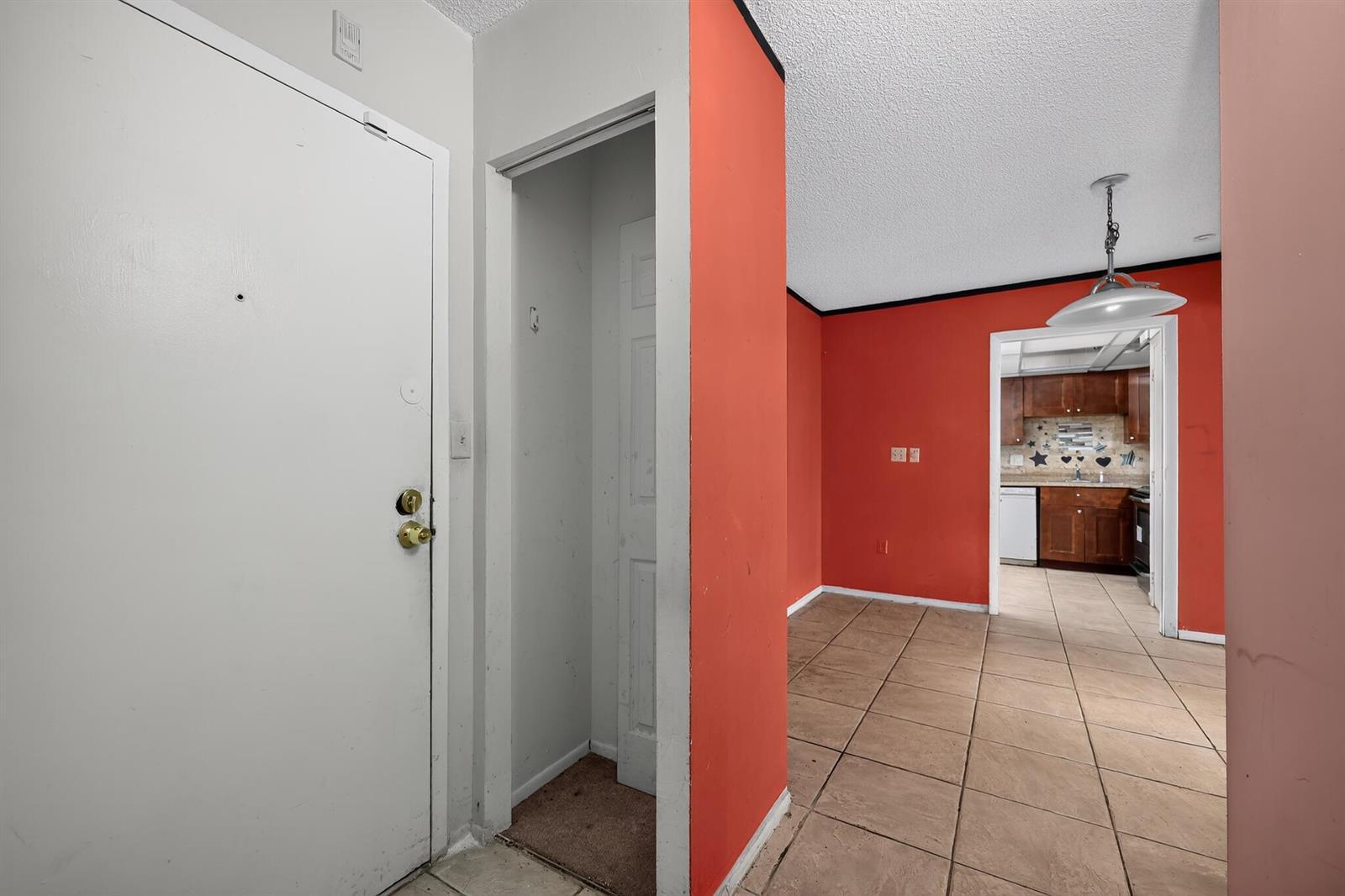 4172 INVERRARY Drive # 309, Lauderhill FL 33319 photo 2