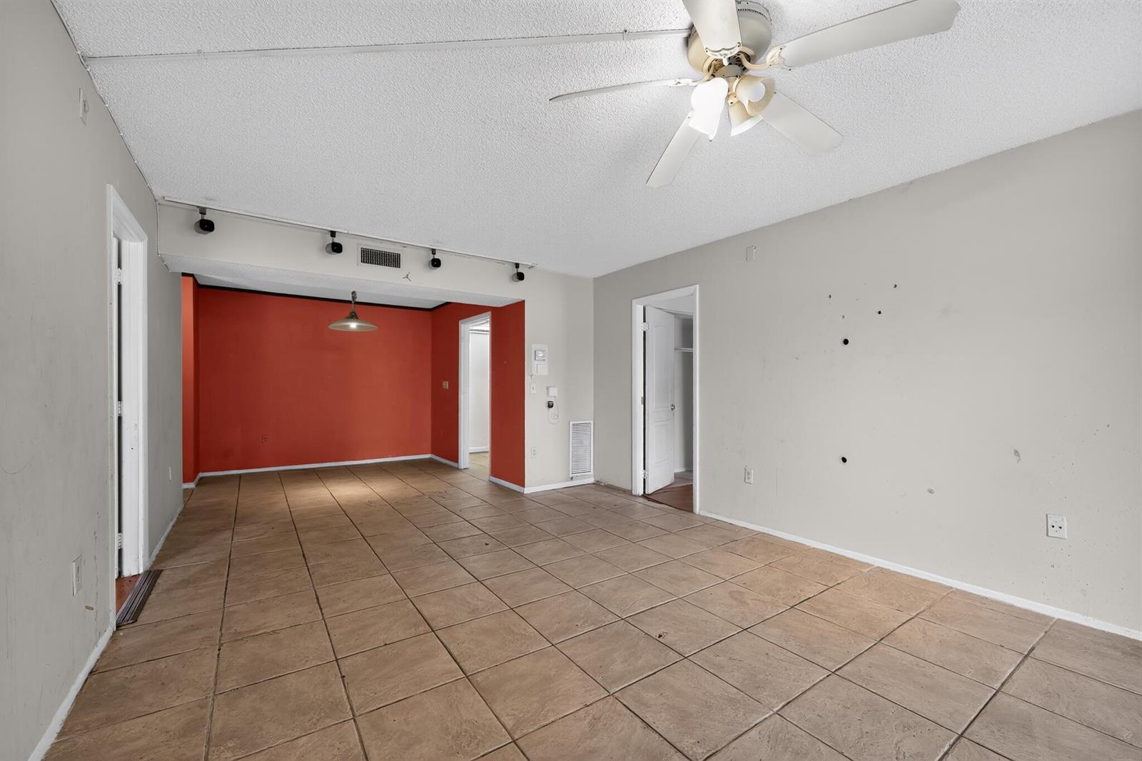 4172 INVERRARY Drive # 309, Lauderhill FL 33319 photo 3