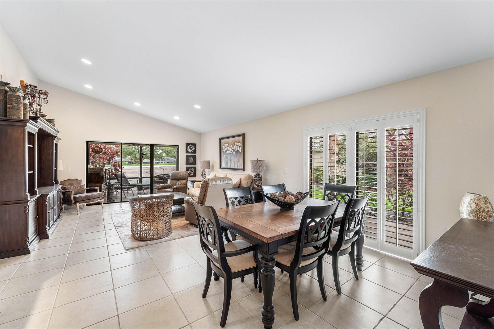 1 Stratford Drive E # D, Boynton Beach FL 33436