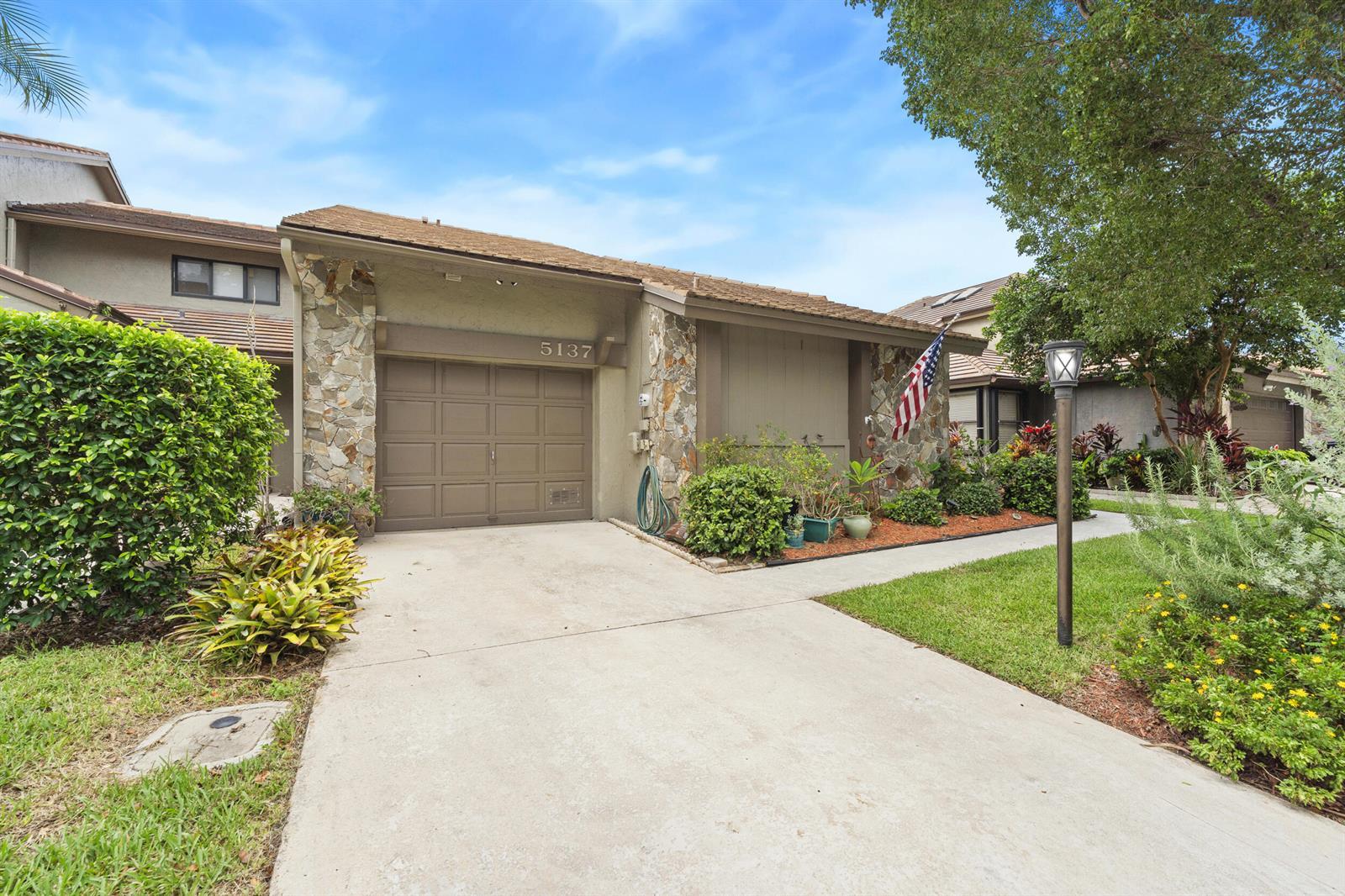 5137 THYME Drive, Palm Beach Gardens FL 33418 photo 3