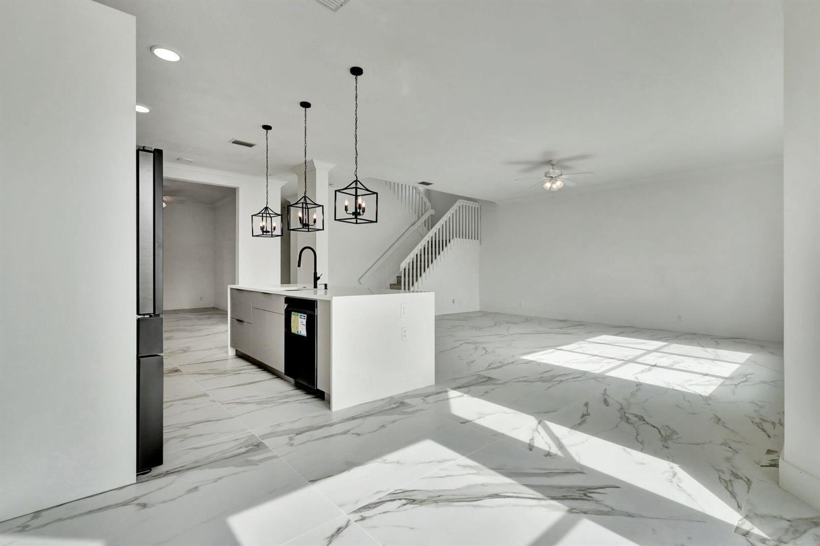 9334 MADEWOOD Court, West Palm Beach FL 33411 photo 4