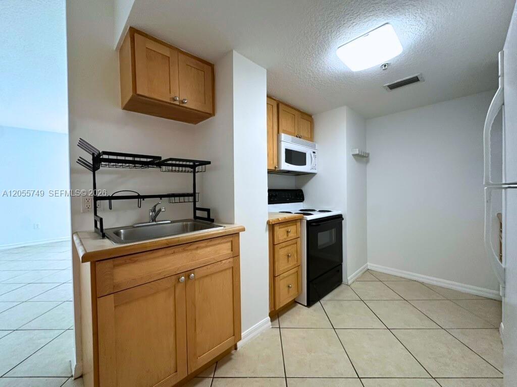 2630 SW 28th St # 44, Miami FL 33133 photo 4