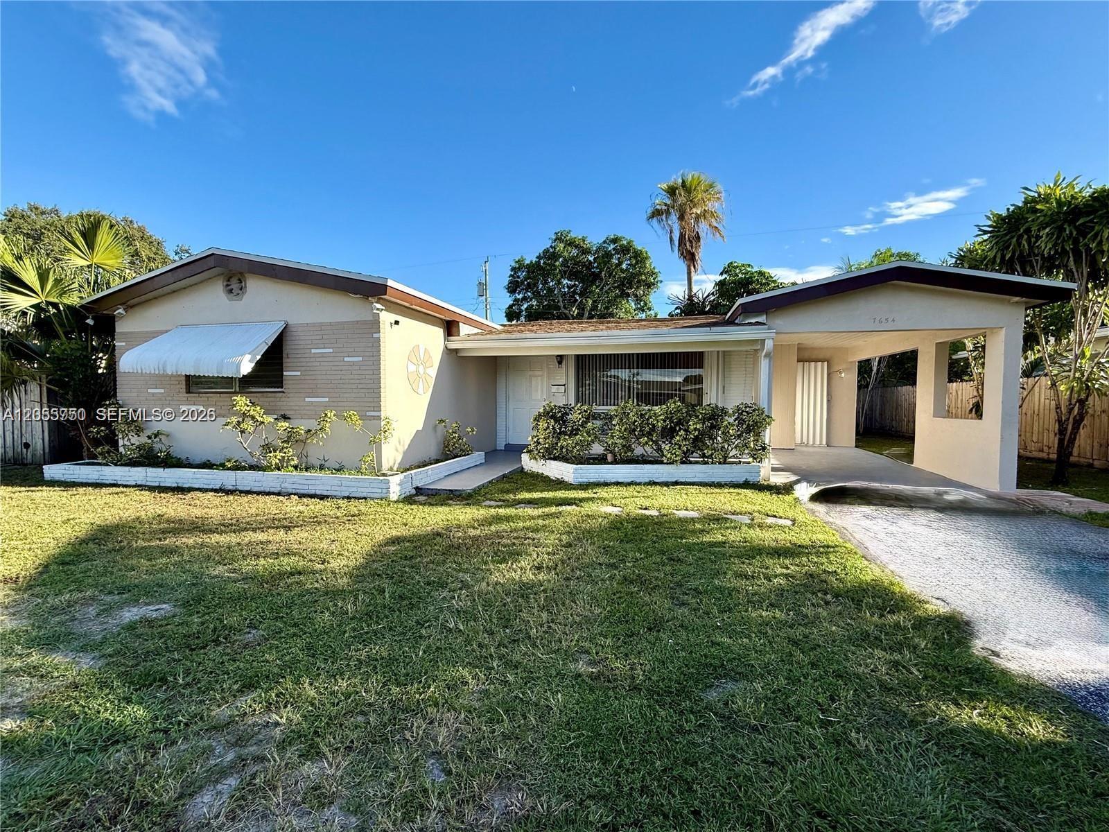 7654 Indigo St, Miramar FL 33023 photo 3