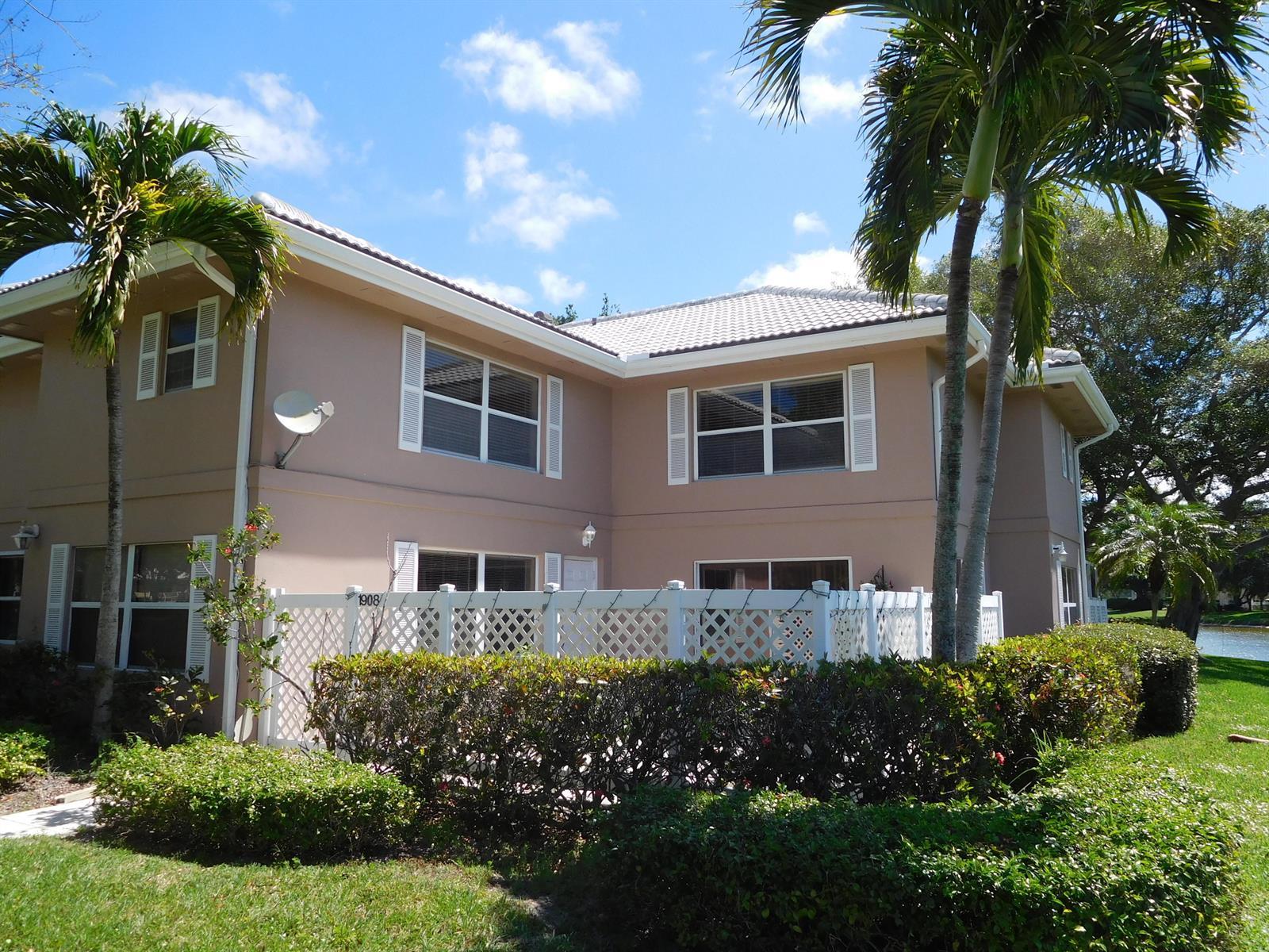 1908 Hartford Court S, West Palm Beach FL 33409