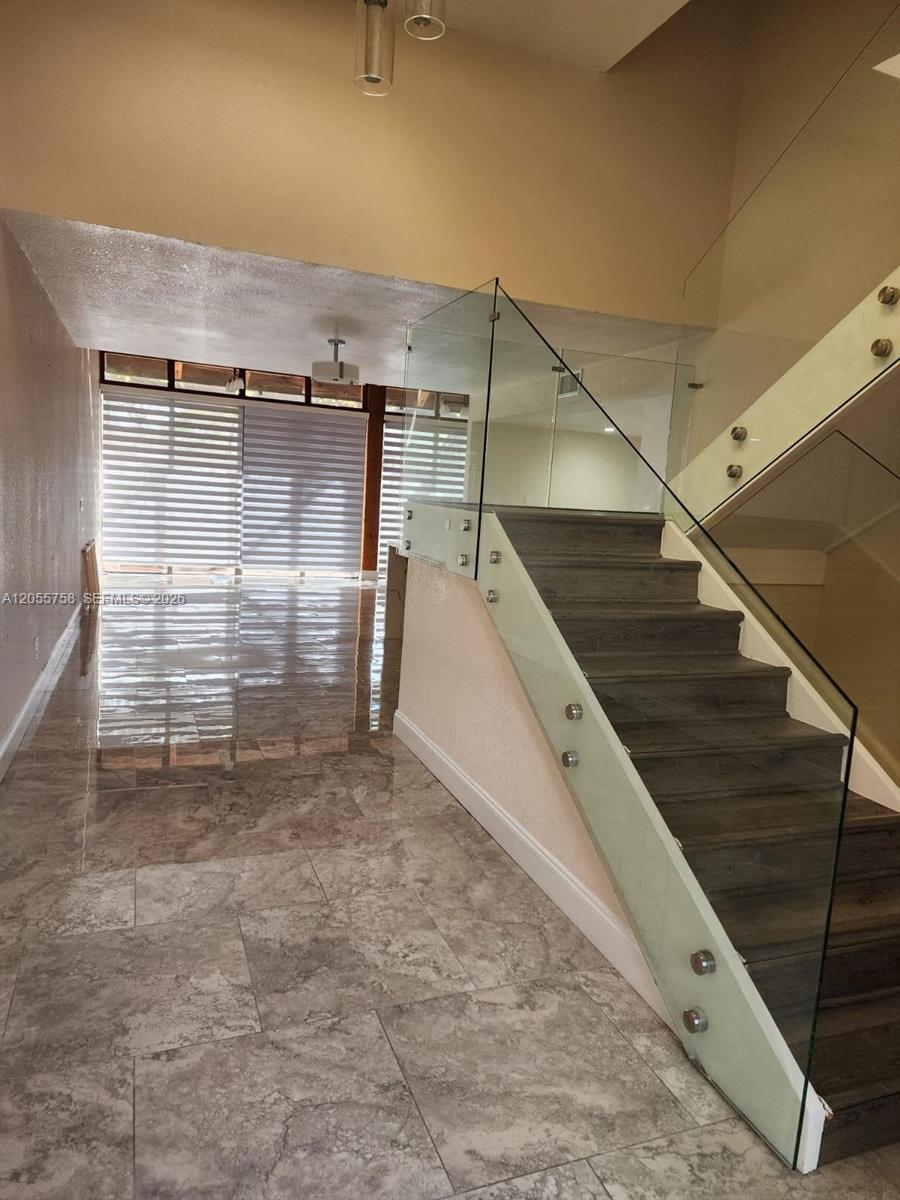 11130 N Lakeview Dr # 1, Pembroke Pines FL 33026 photo 2