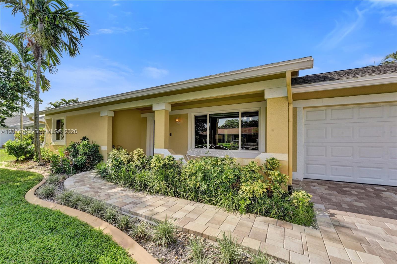11720 SW 59th Ct, Cooper City FL 33330 photo 2